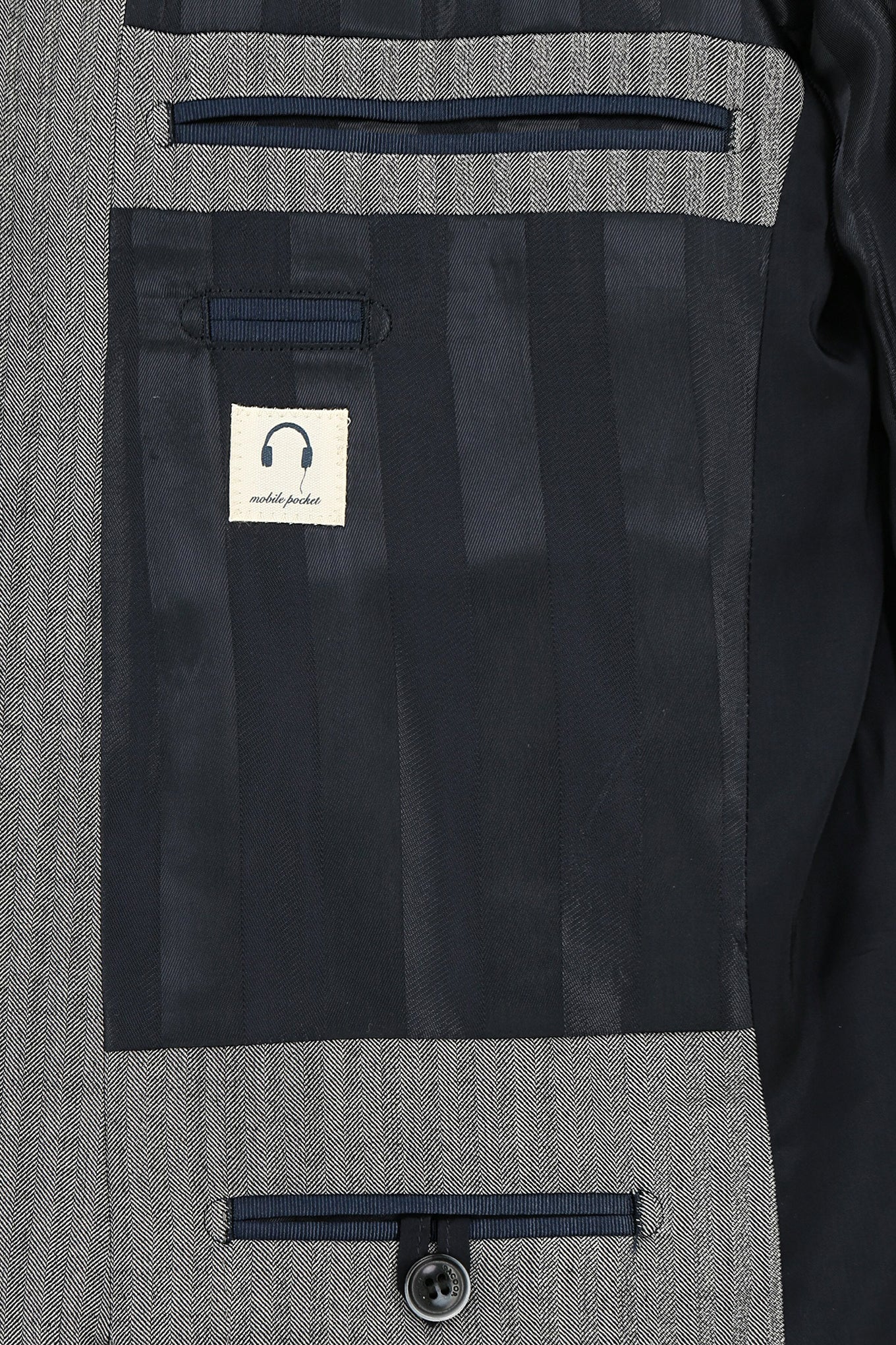 Men's Classic Suit - Image 6