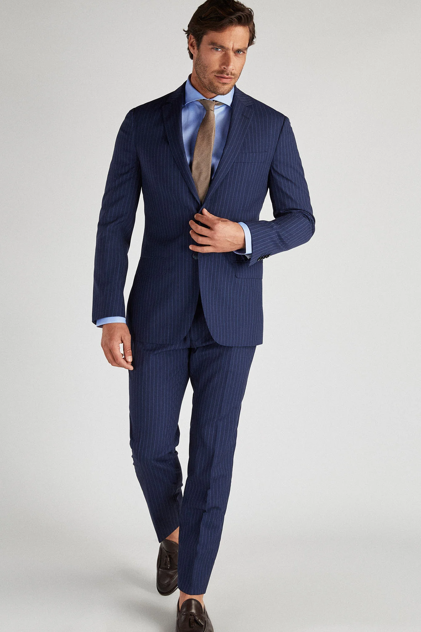 Men's Classic Tailored Fit Striped Suit