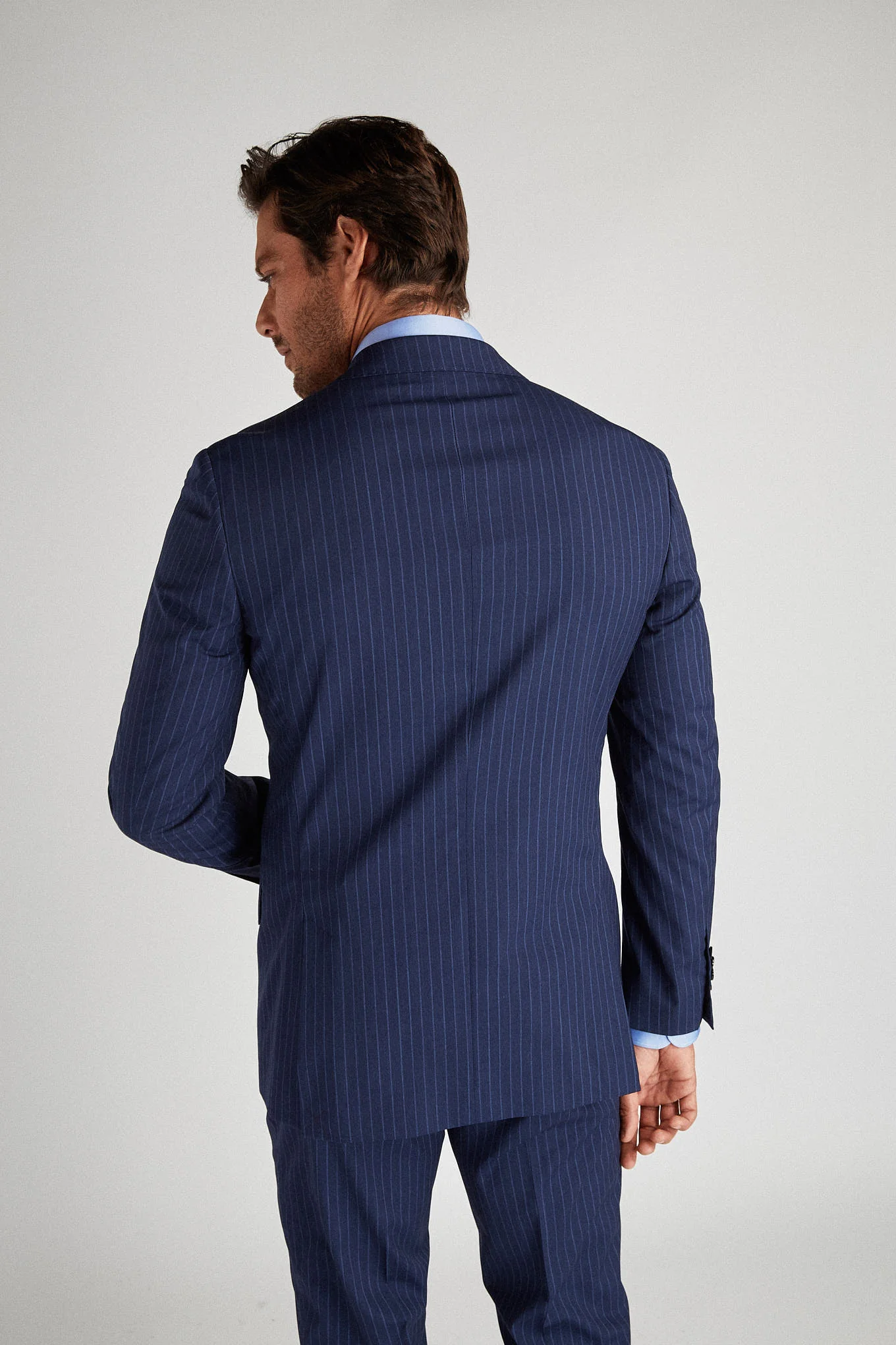 Men's Classic Tailored Fit Striped Suit - Image 2
