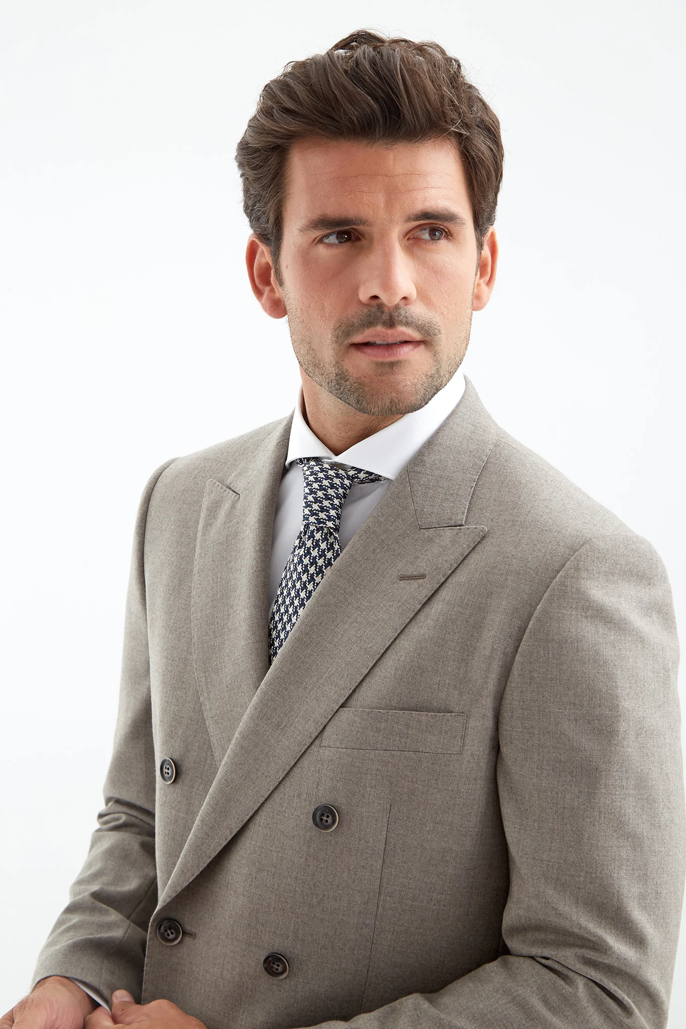 Men's Double-breasted Suit - Image 4