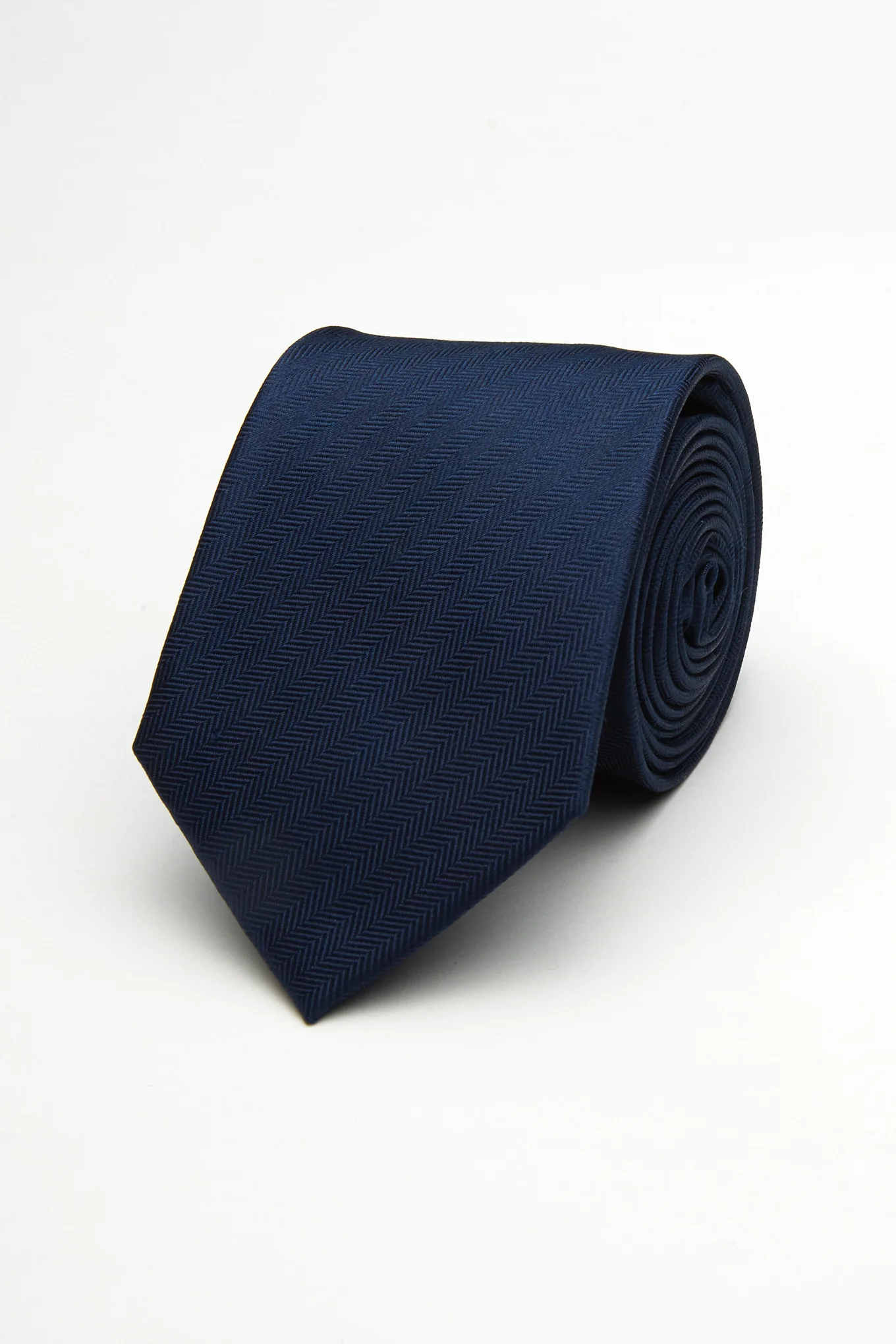 Men's Herringbone Silk Tie - Image 3