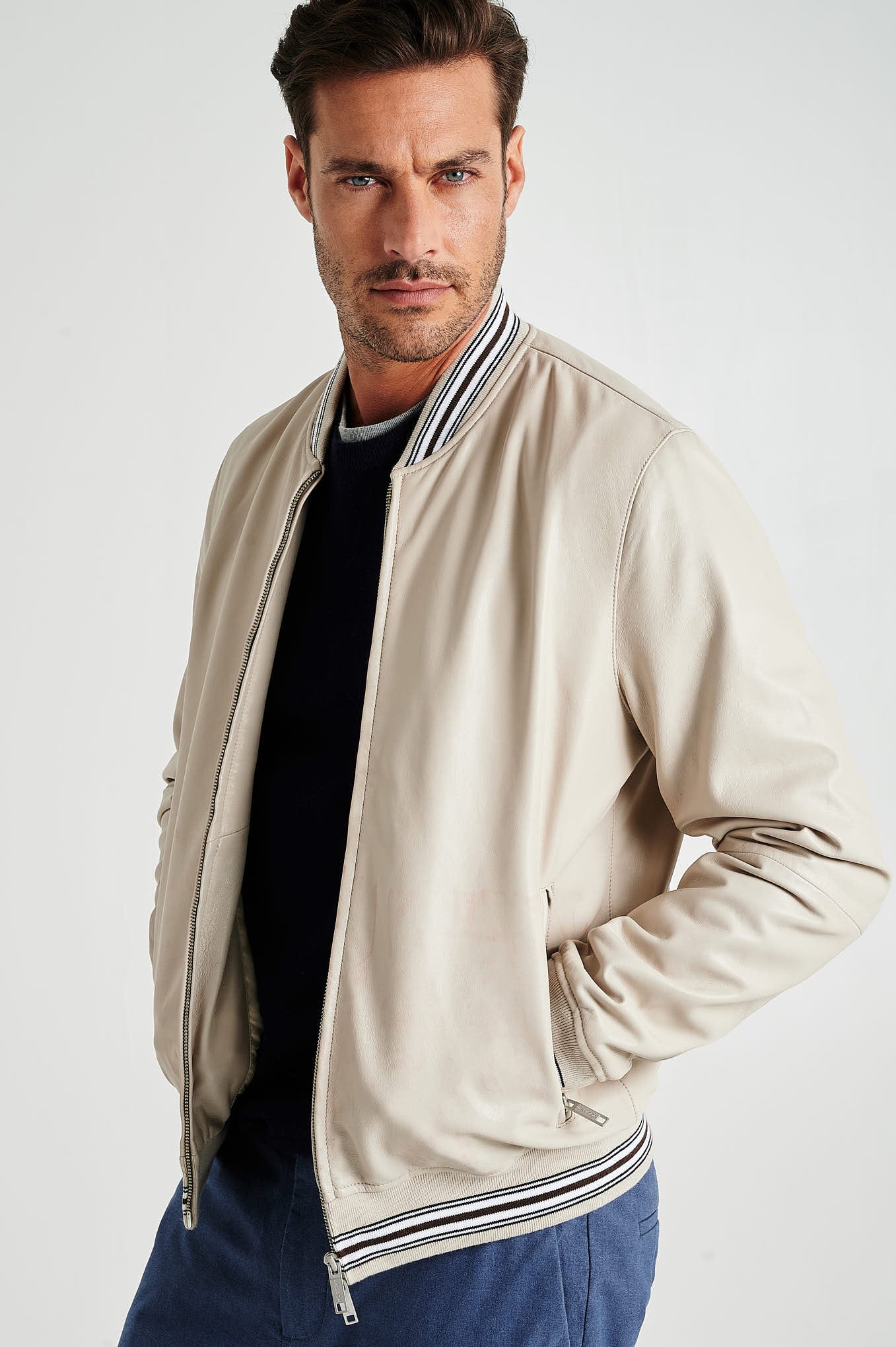 Men's leather bomber jacket - Image 5