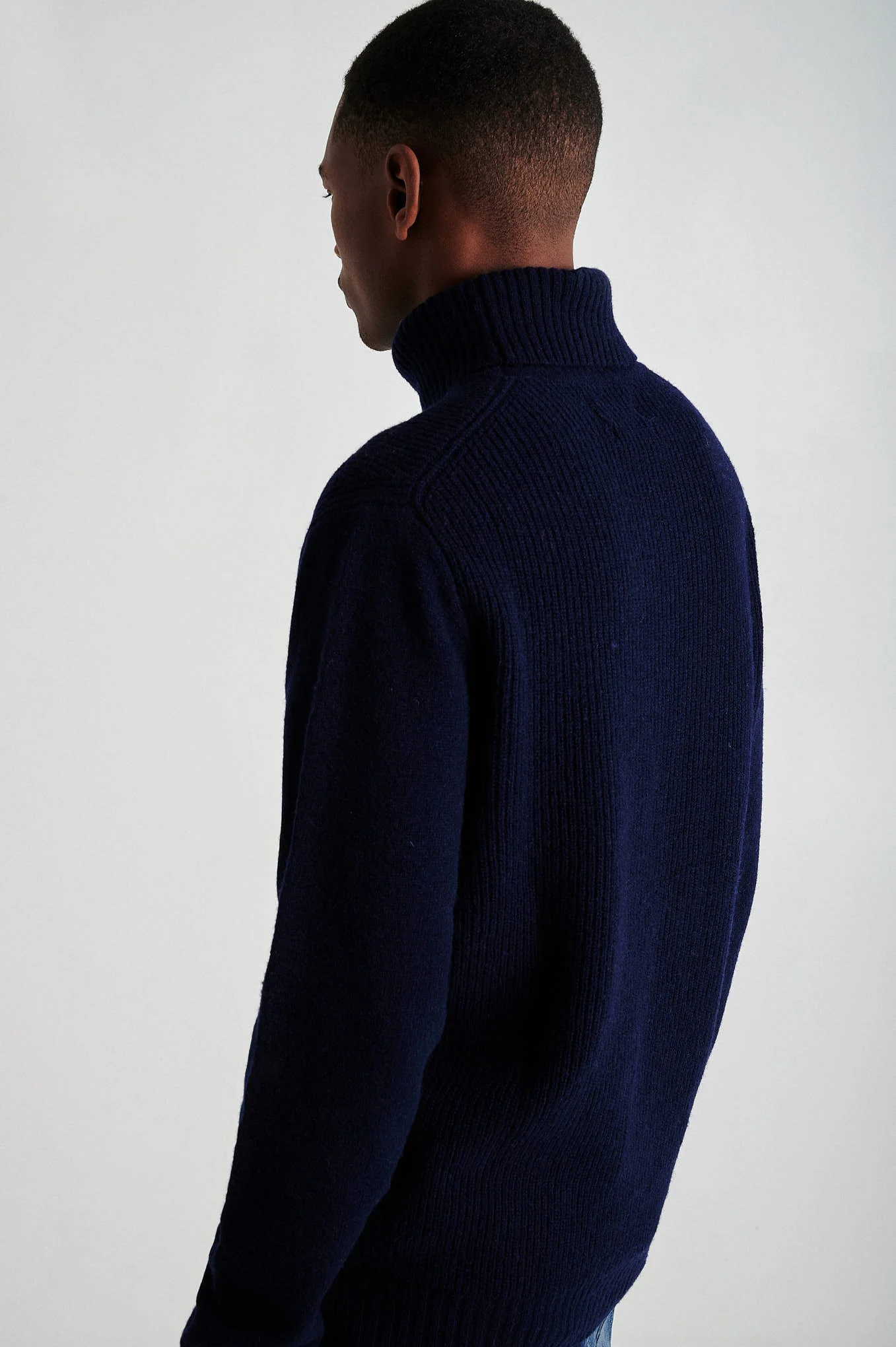 Men's long sleeve turtle neck sweater - Image 10