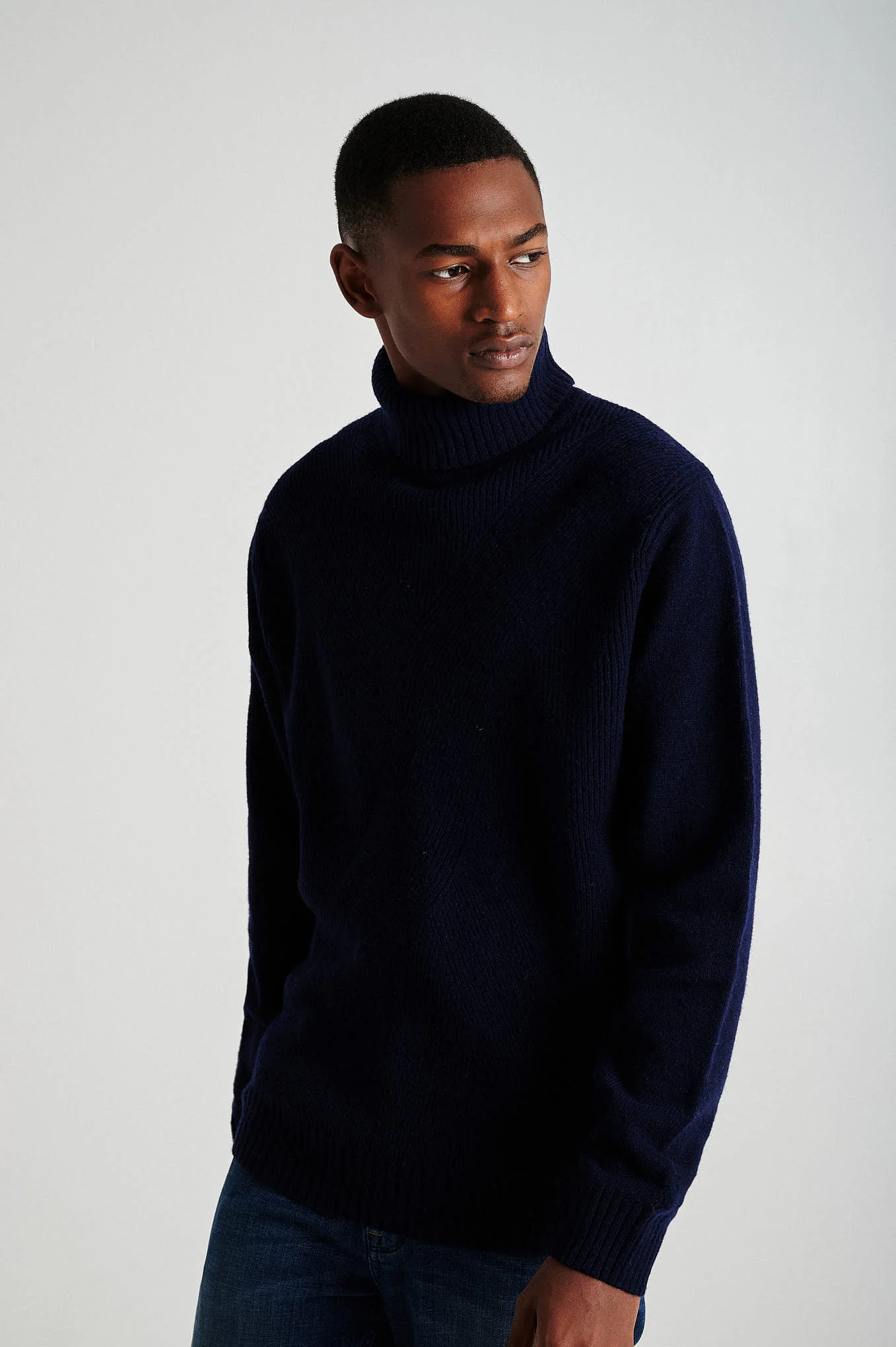 Men's long sleeve turtle neck sweater - Image 12