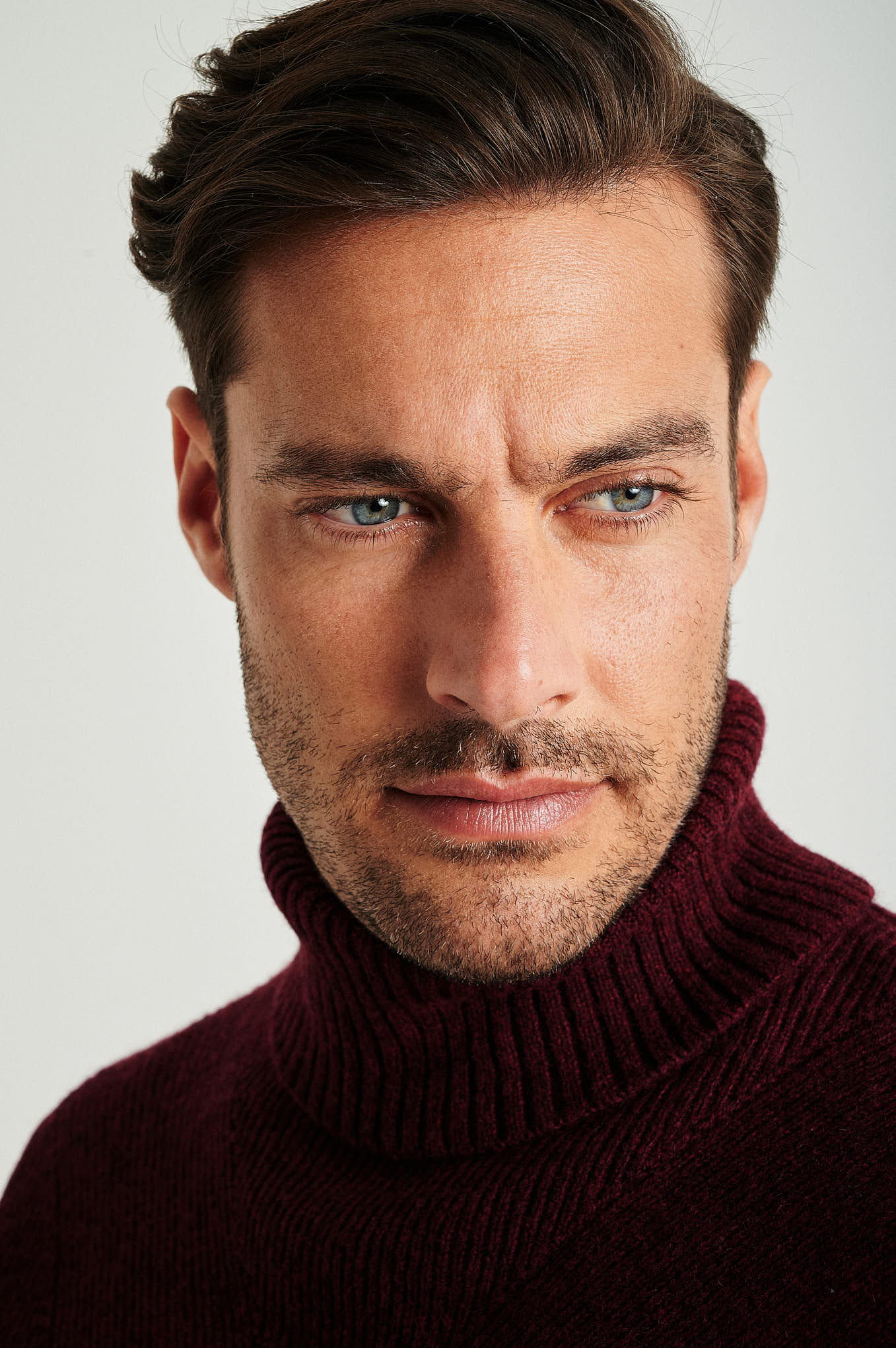 Men's long sleeve turtle neck sweater - Image 2