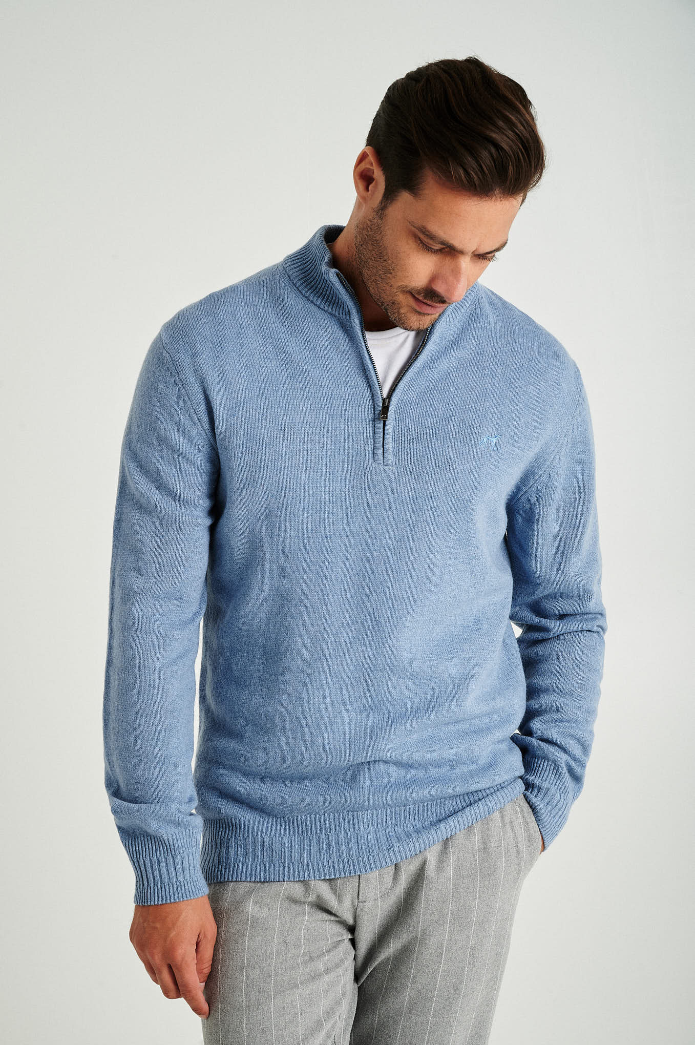Men's machine washable high zip collar sweater - Image 36