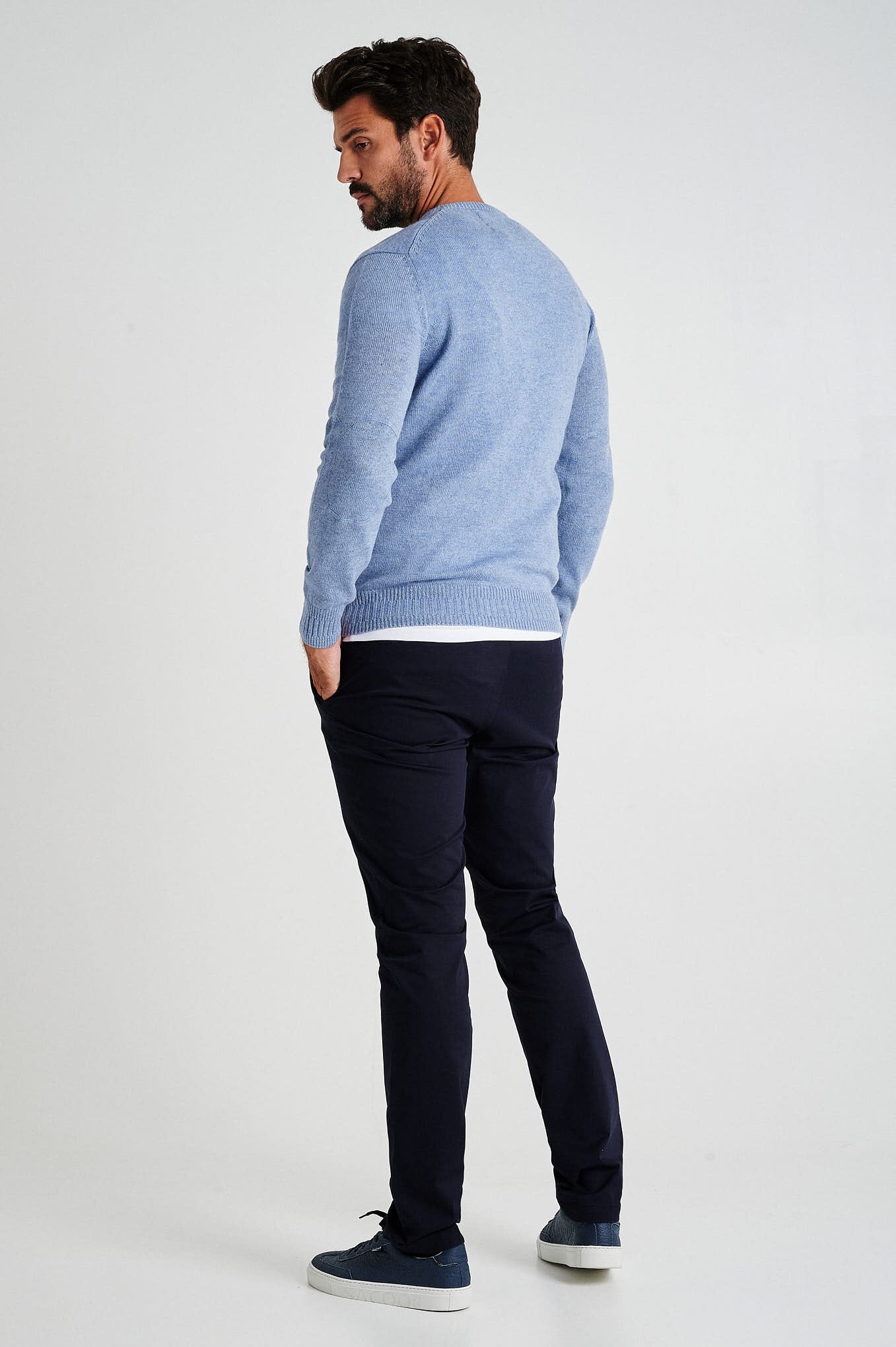 Men's machine washable V neck sweater - Image 37