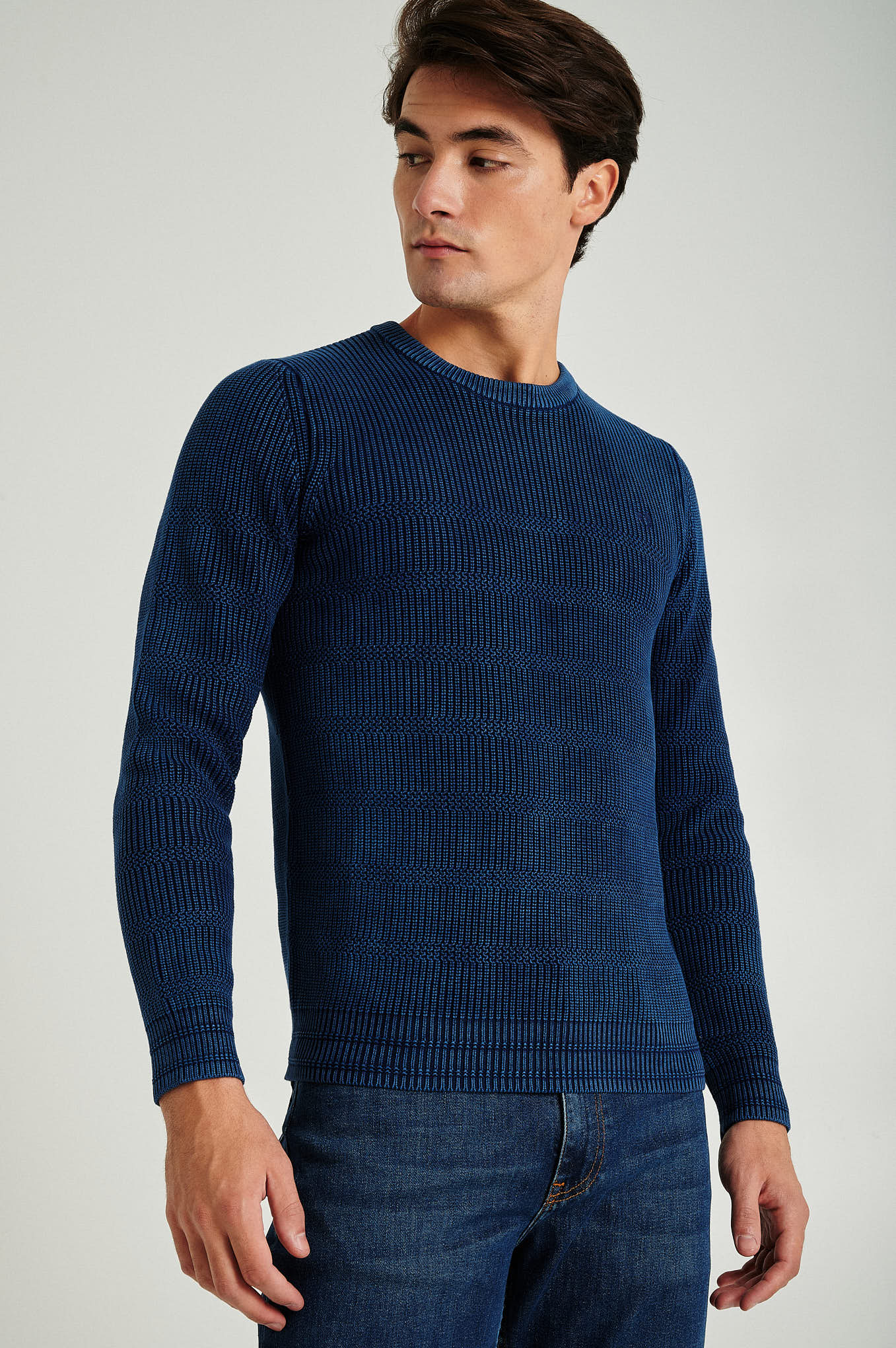Men's organic cotton crew neck sweater - Image 13