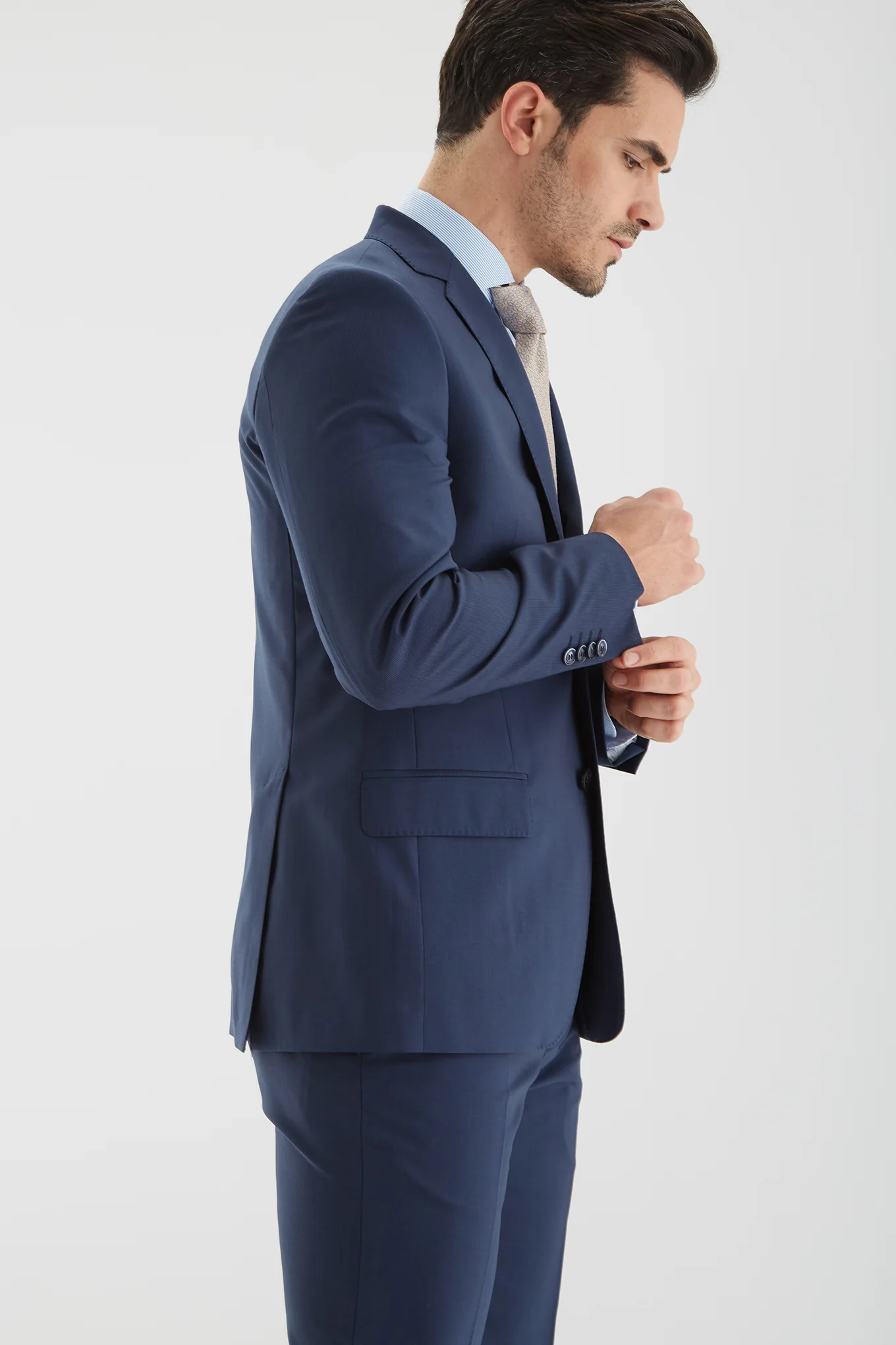 Men's Pinstripe Slim fit Classic Suit - Image 2