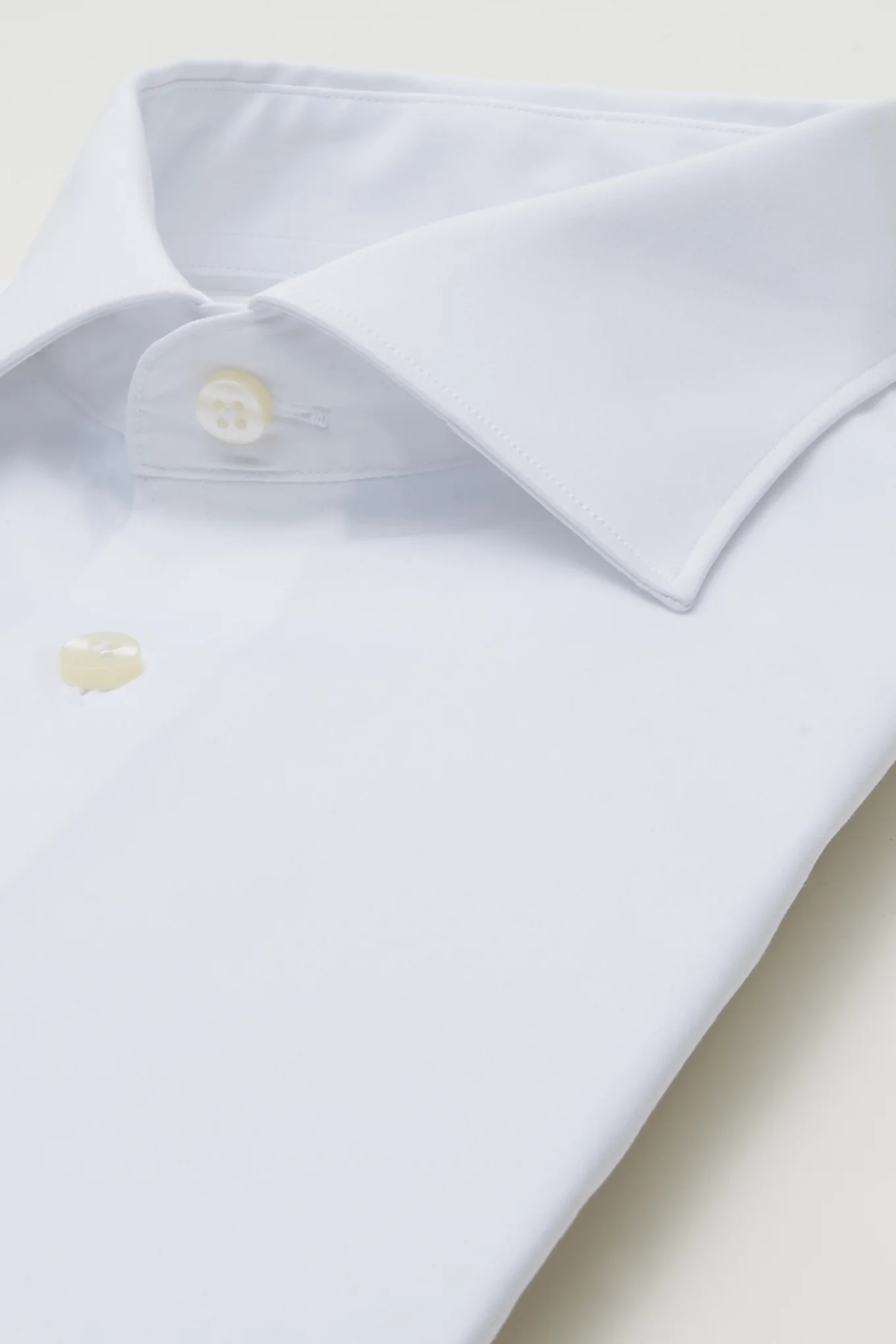 Men's Plain Oxford Travel Shirt - Image 3