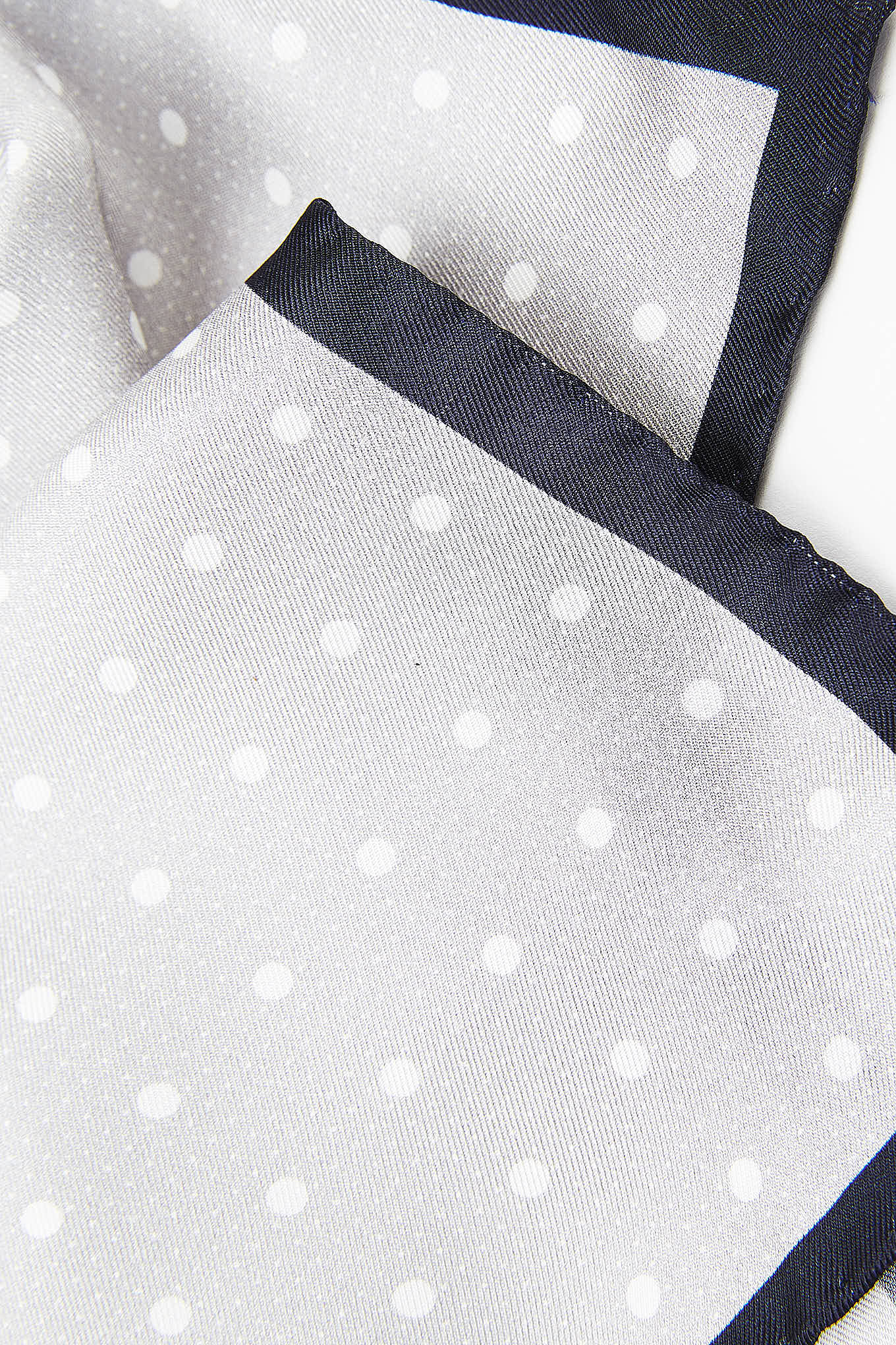 Men's Pure Silk Pocket Handkerchief - Image 6