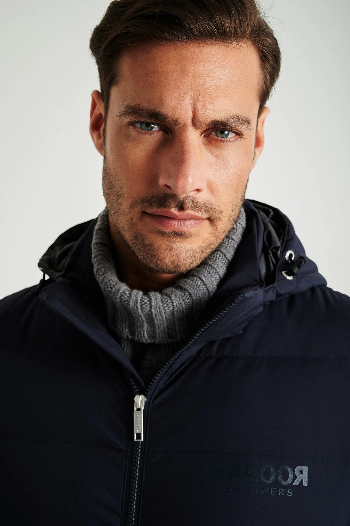Men's recycled light down jacket - Image 14