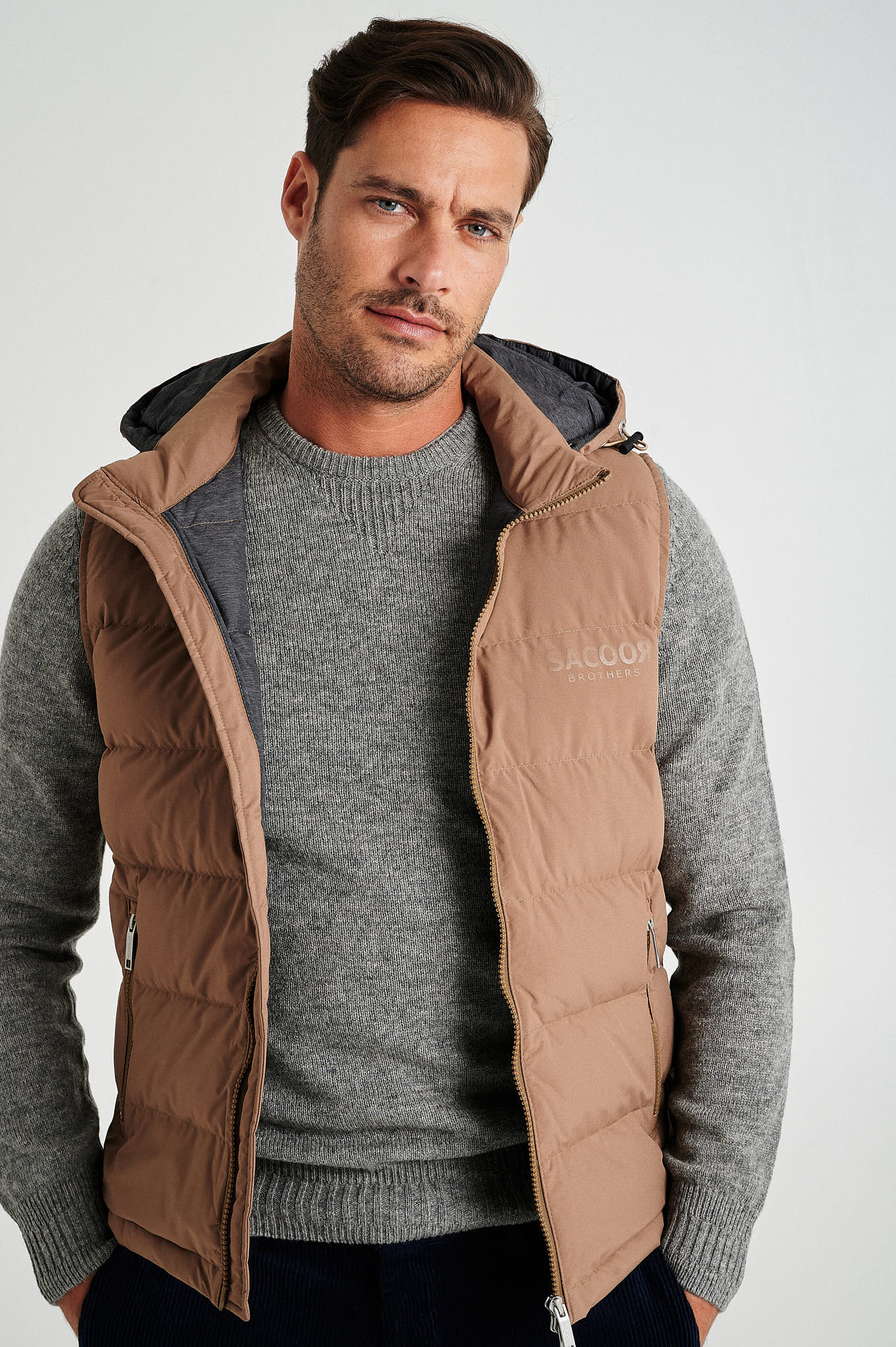 Men's recycled light down vest - Image 10