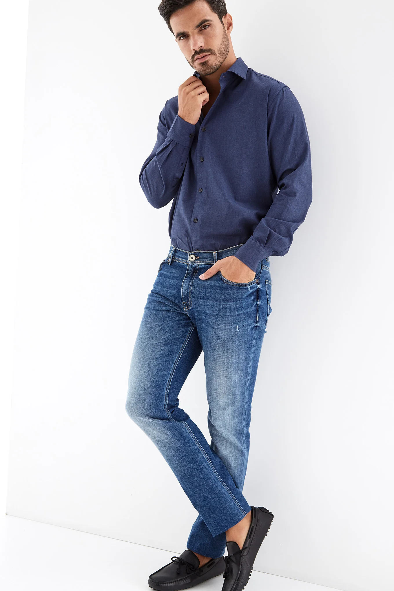 Men's Regular Fit Casual Shirt