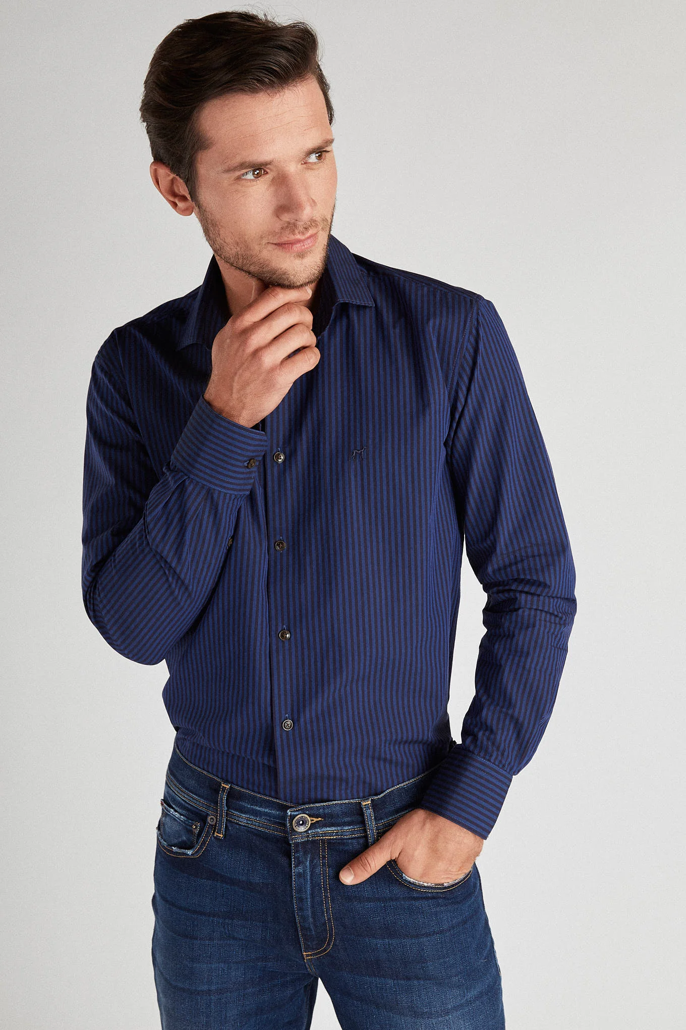 Men's Slim Fit Sport Shirt