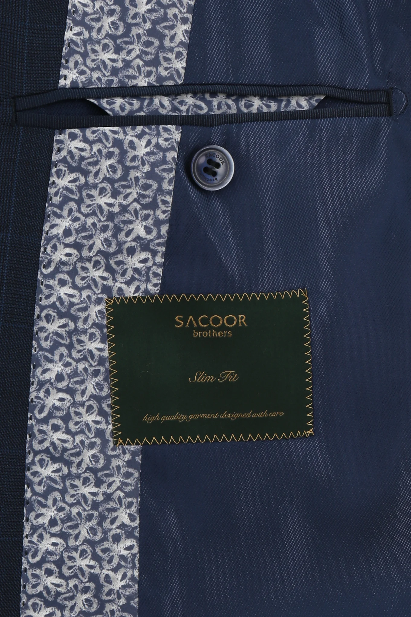 Men's Suit with Vest - Image 6
