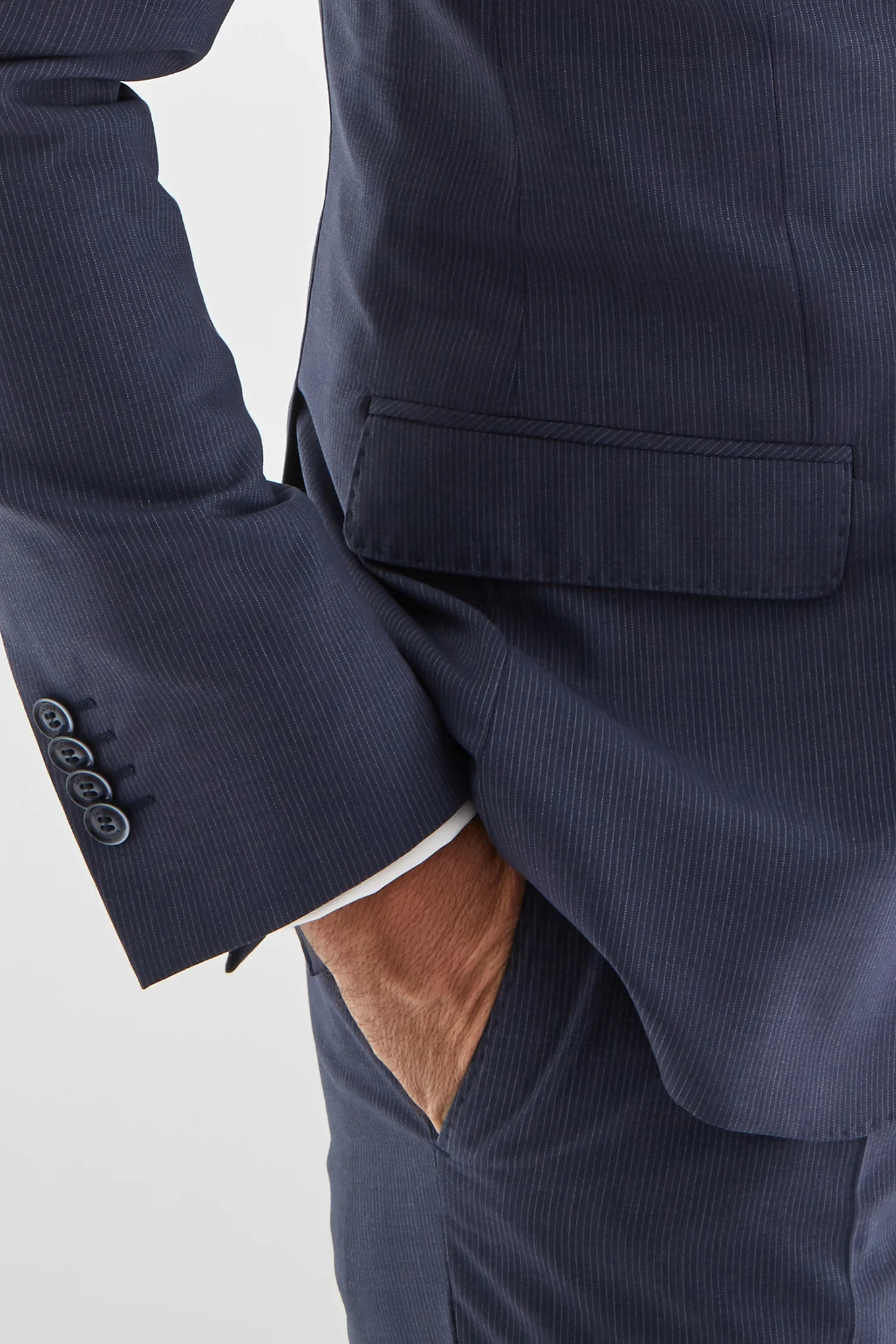 Men's Tailored Fit Suit - Image 5