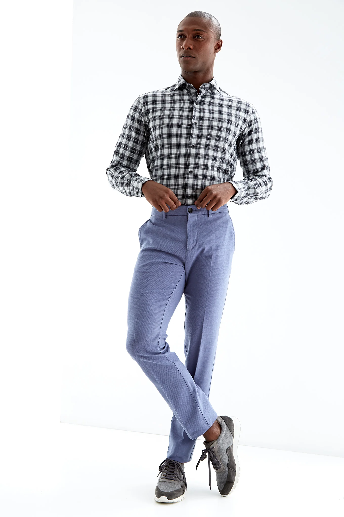 Men's Textured Chino Trousers - Image 6
