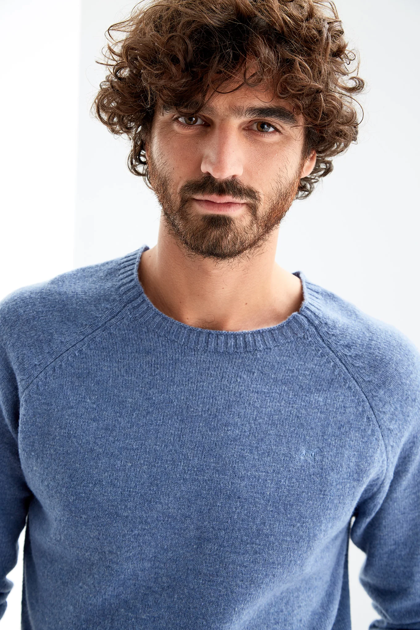 Men's Wool Sweater - Image 24