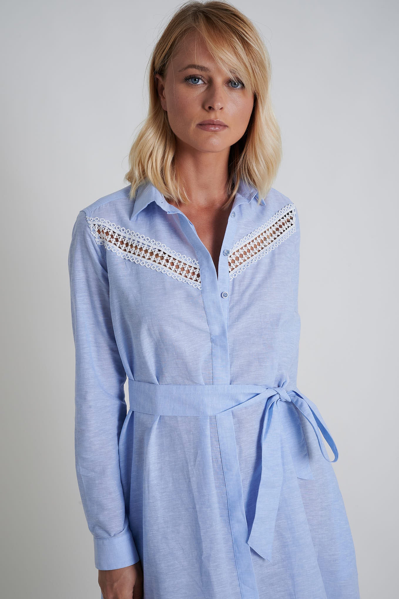 Midi shirt dress in cotton and linen blend - Image 7