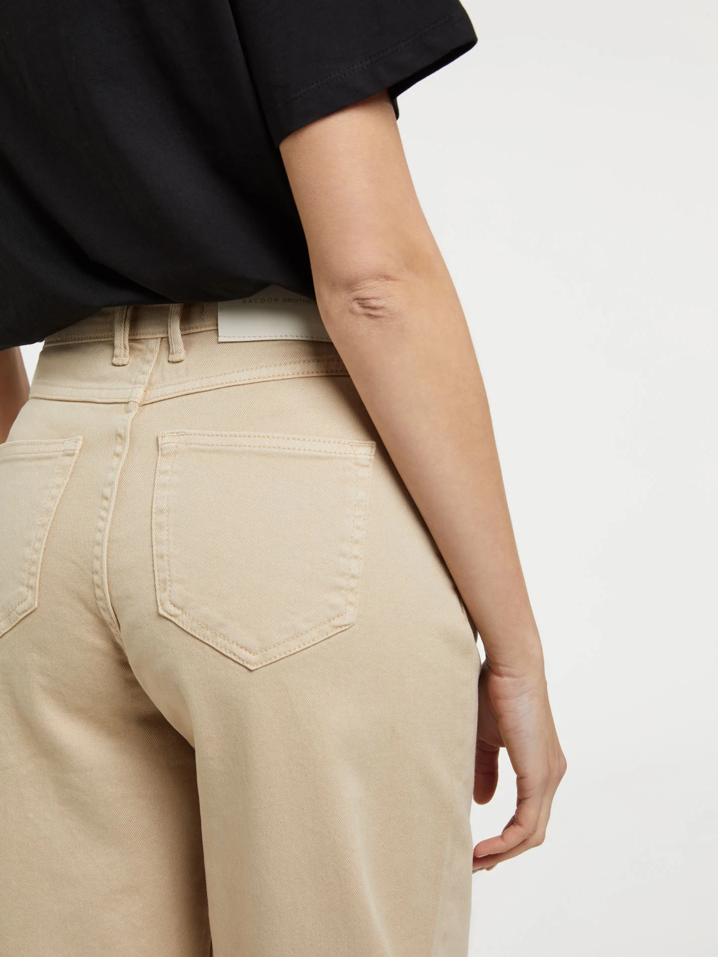Mom Fit Jeans - Image 2