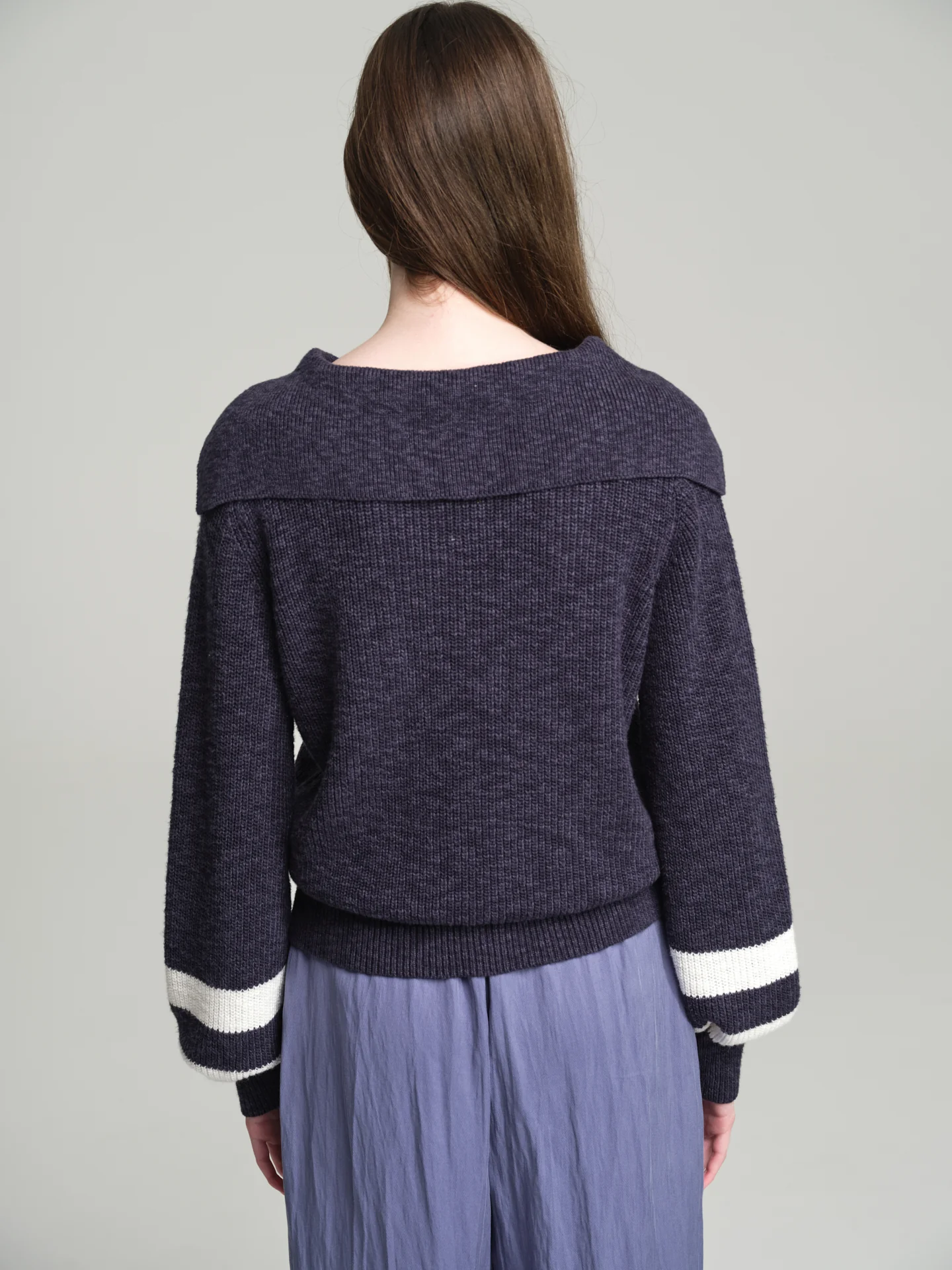 Navy sweater with tie neckline - Image 3