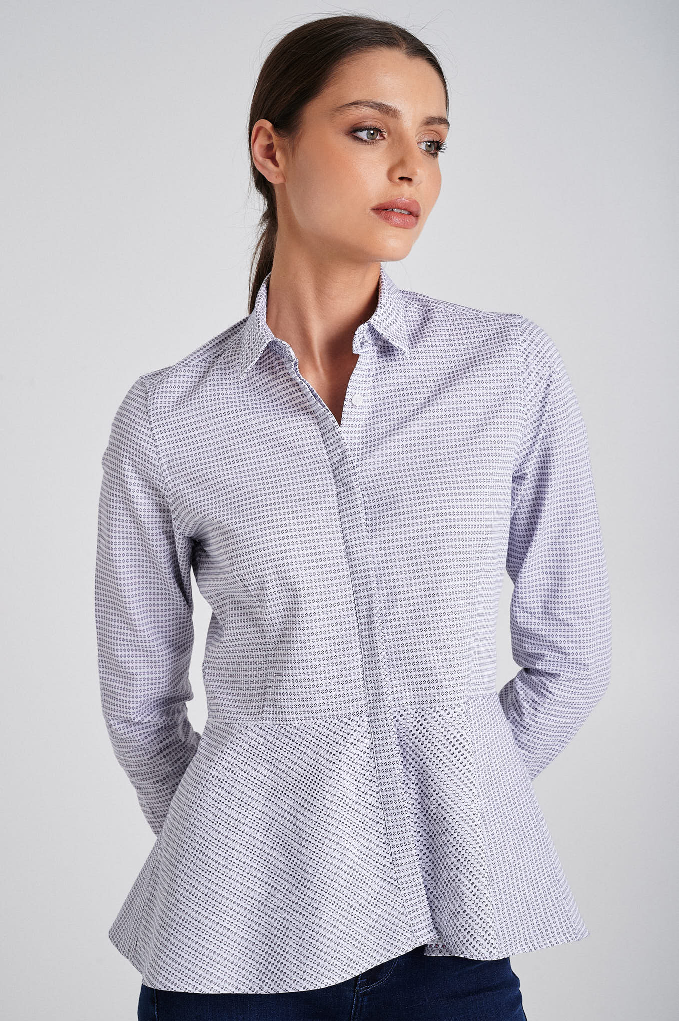 Peplum bottom slim fit shirt - Image 3