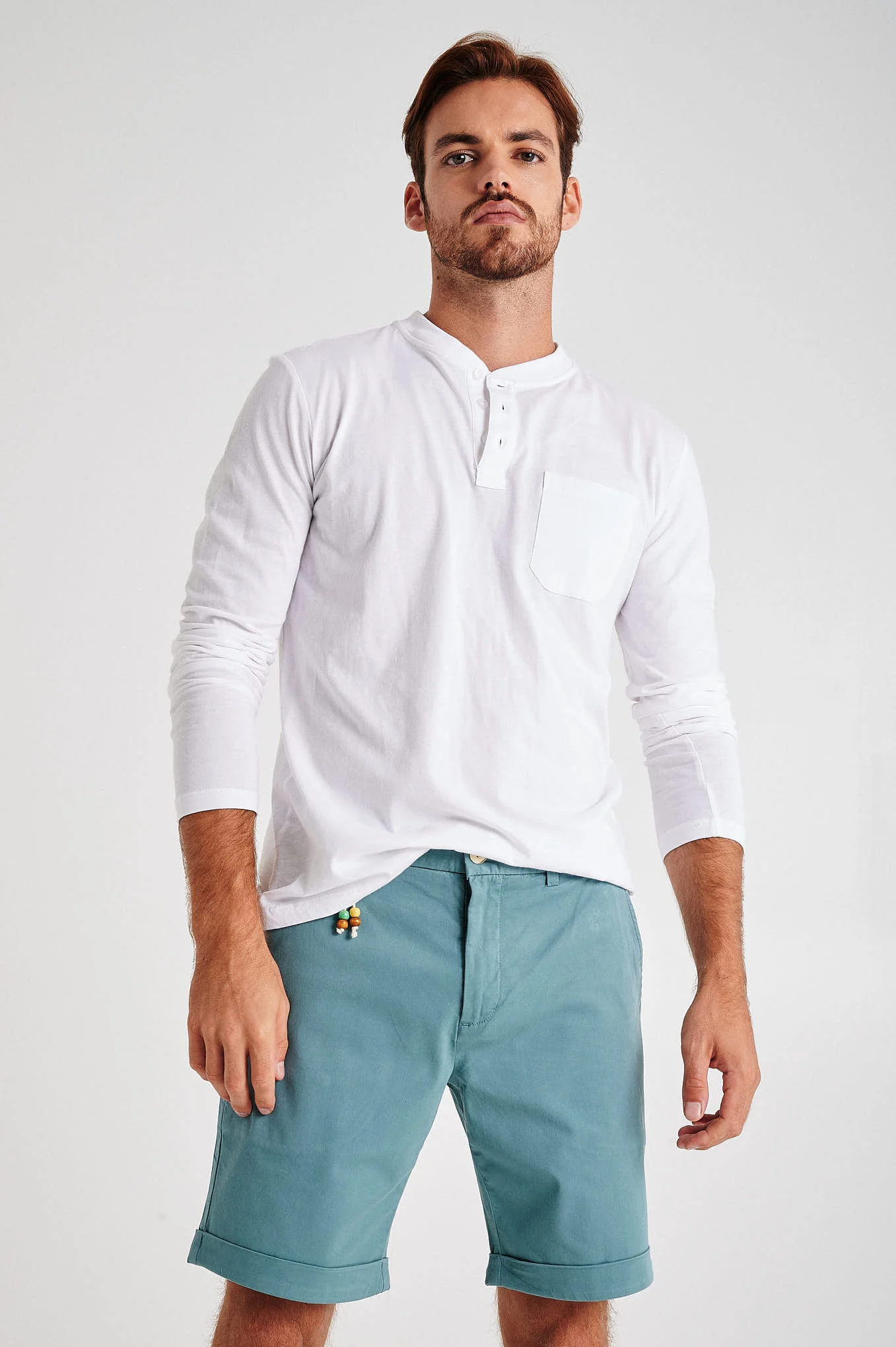 Plain basic with organic cotton bermuda shorts - Image 10