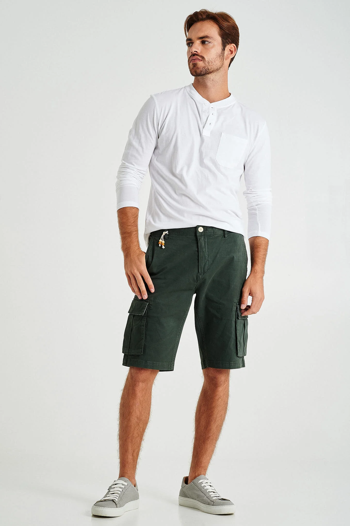 Plain pastel coloured with organic cotton cargo bermuda shorts - Image 8