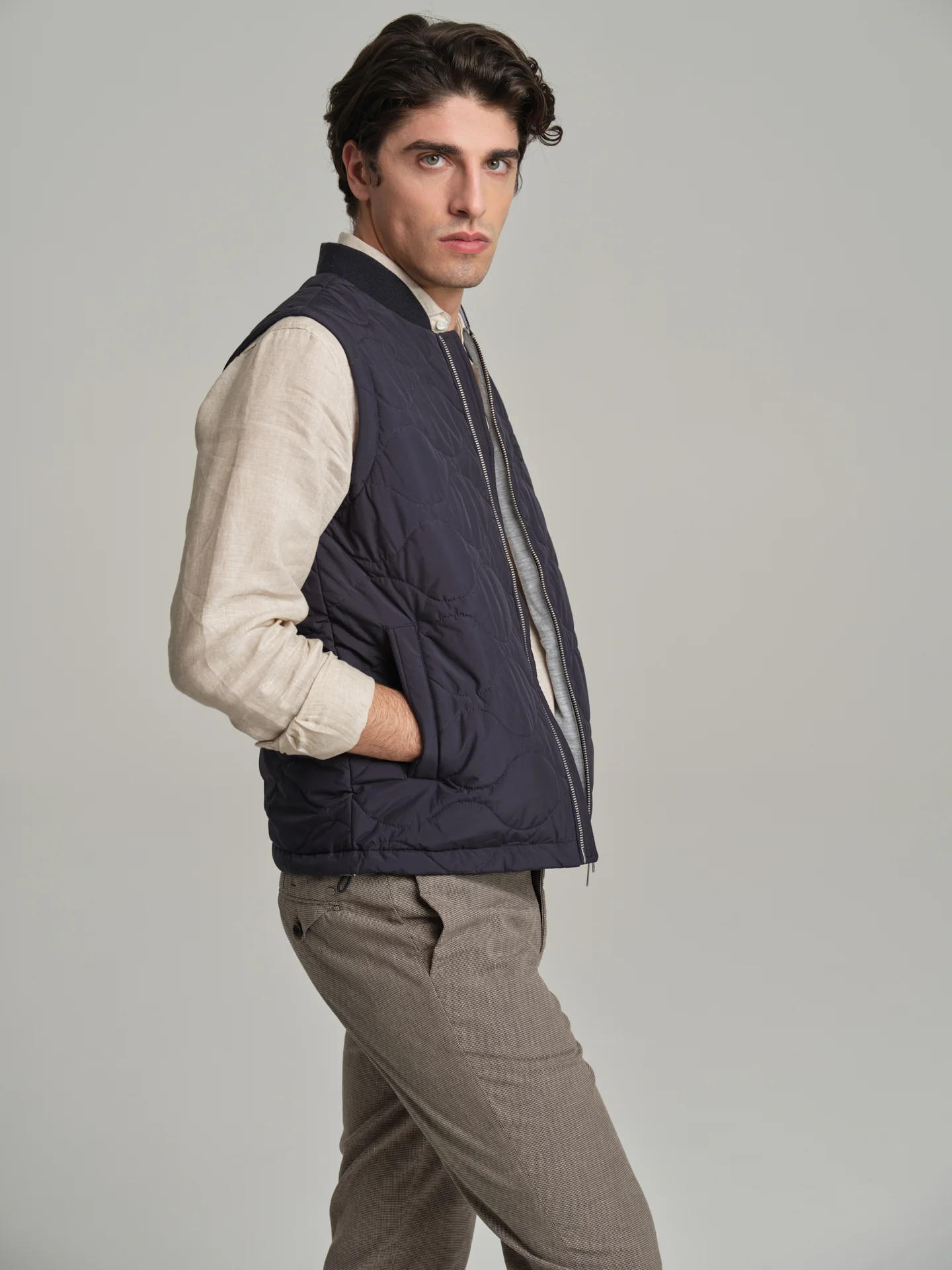 Quilted vest - Image 2