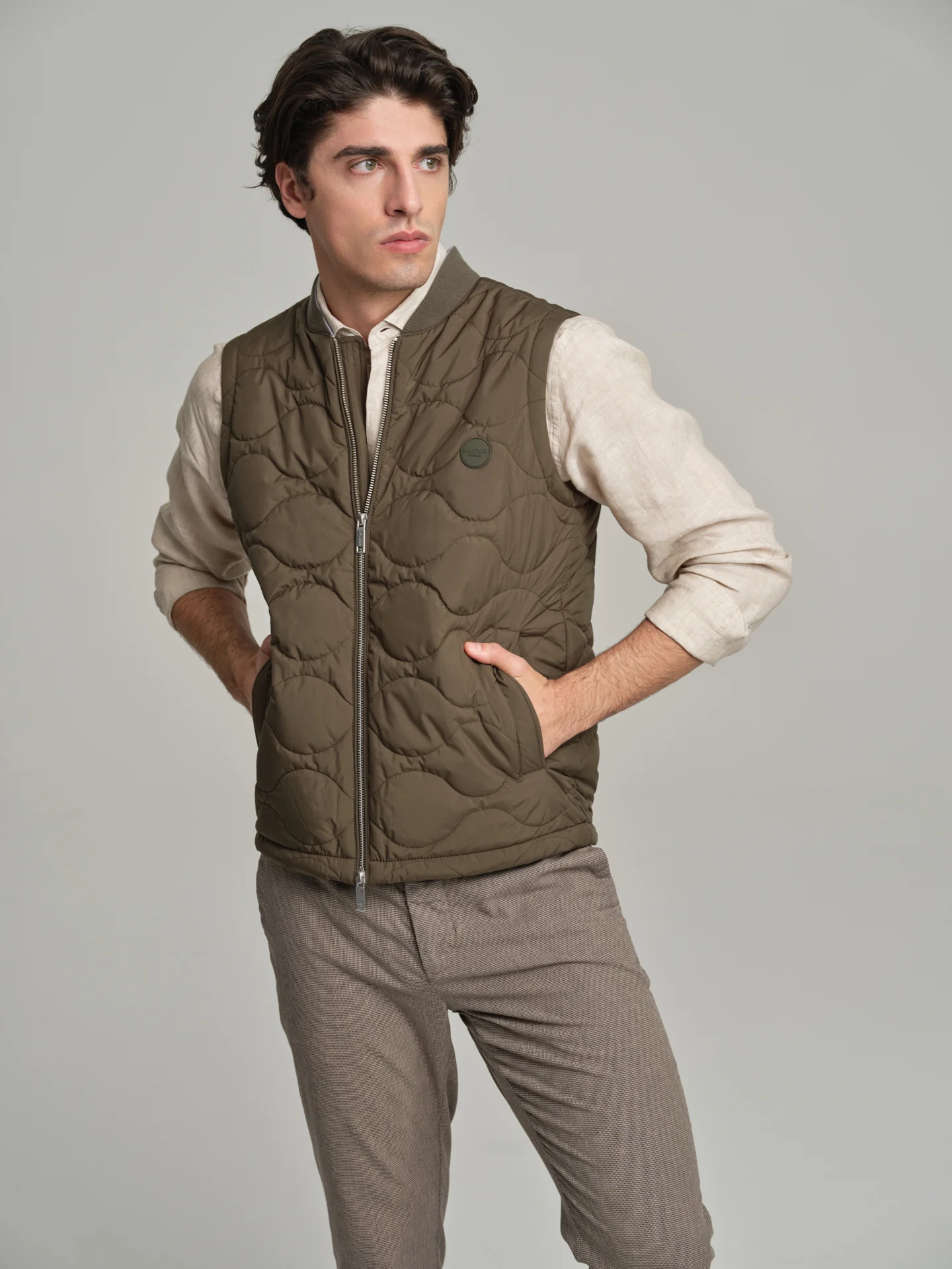 Quilted vest - Image 5