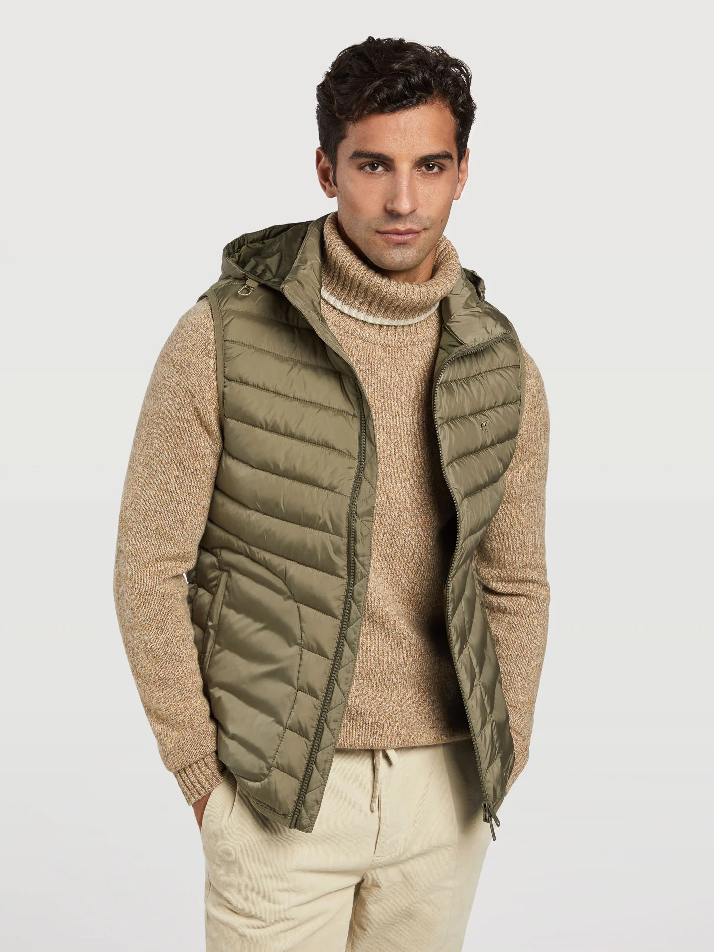Recycled lightdown vest - Image 3