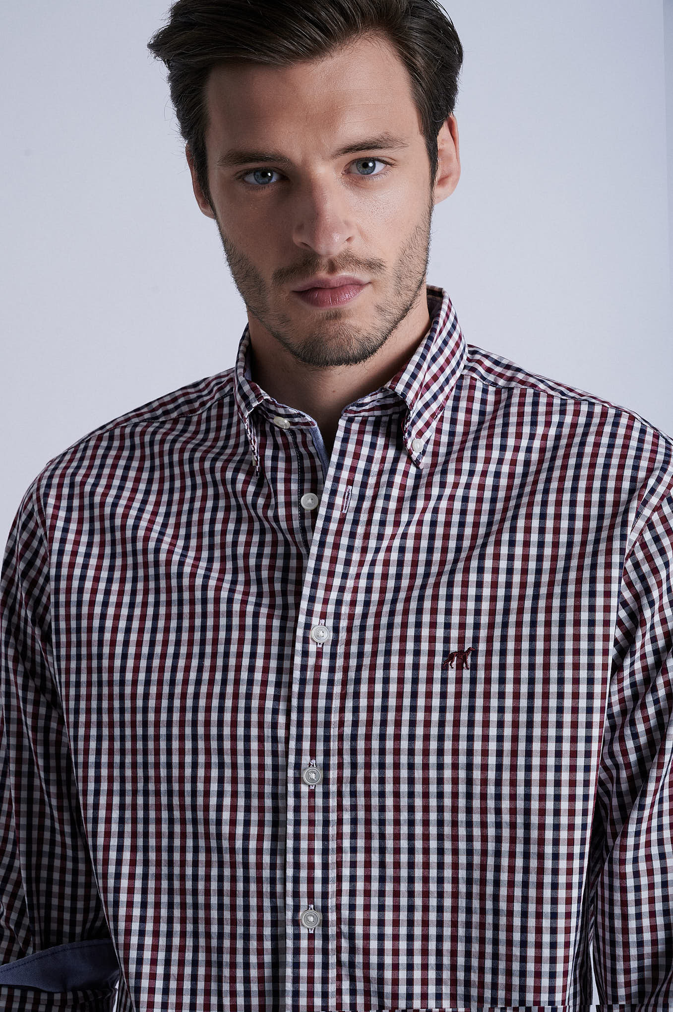 Regular fit 100% organic cotton shirt