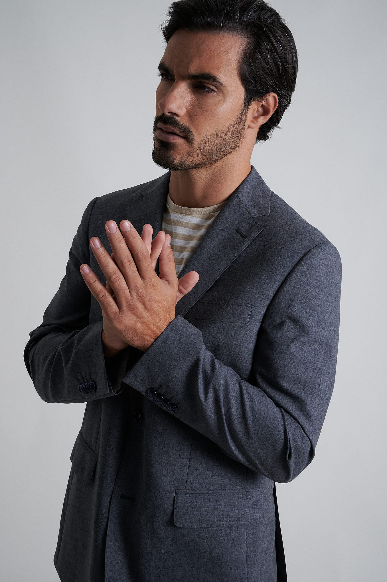 Regular fit 100% refined wool suit half canvas construction - Image 4