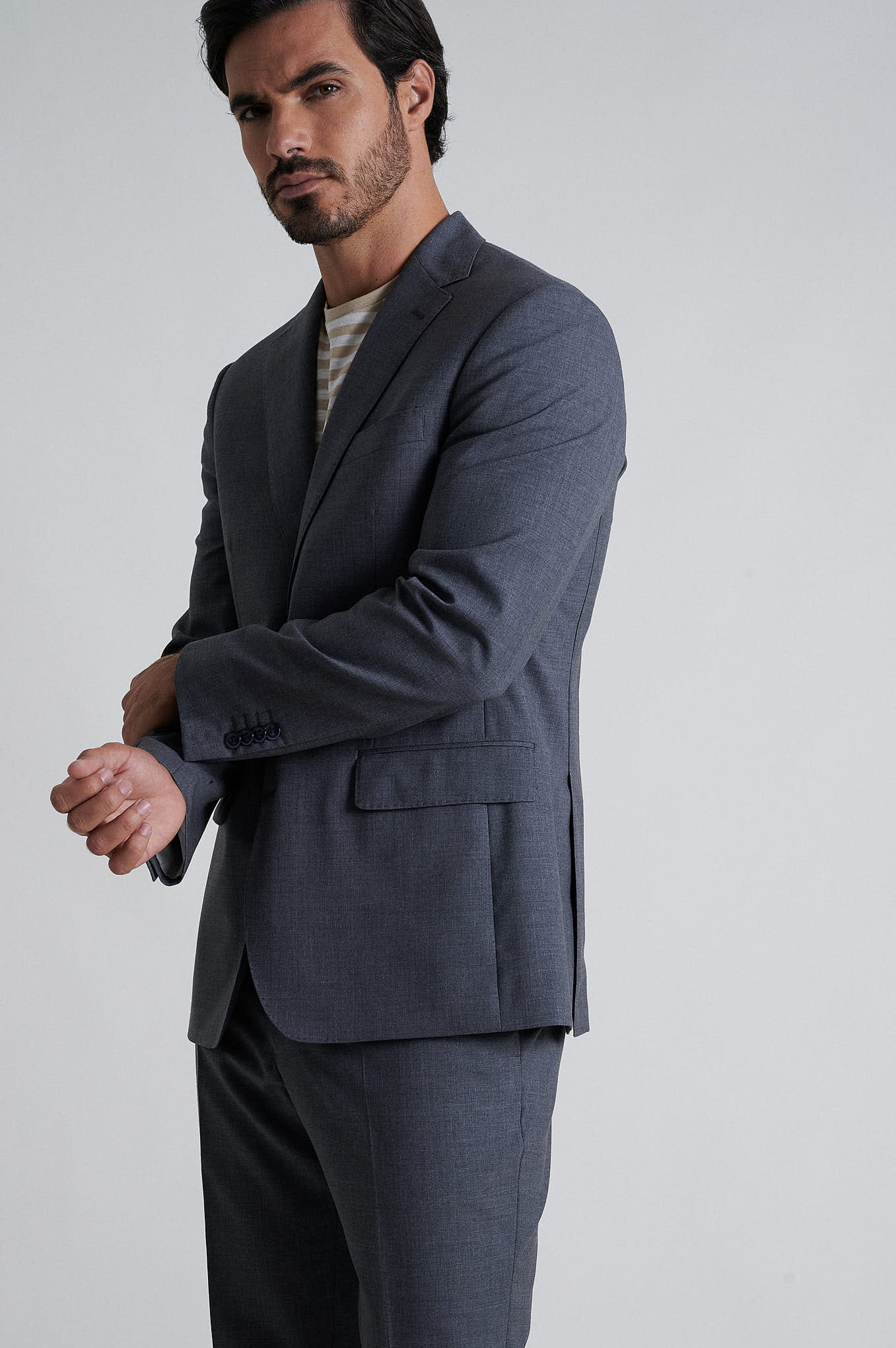 Regular fit 100% refined wool suit half canvas construction - Image 5