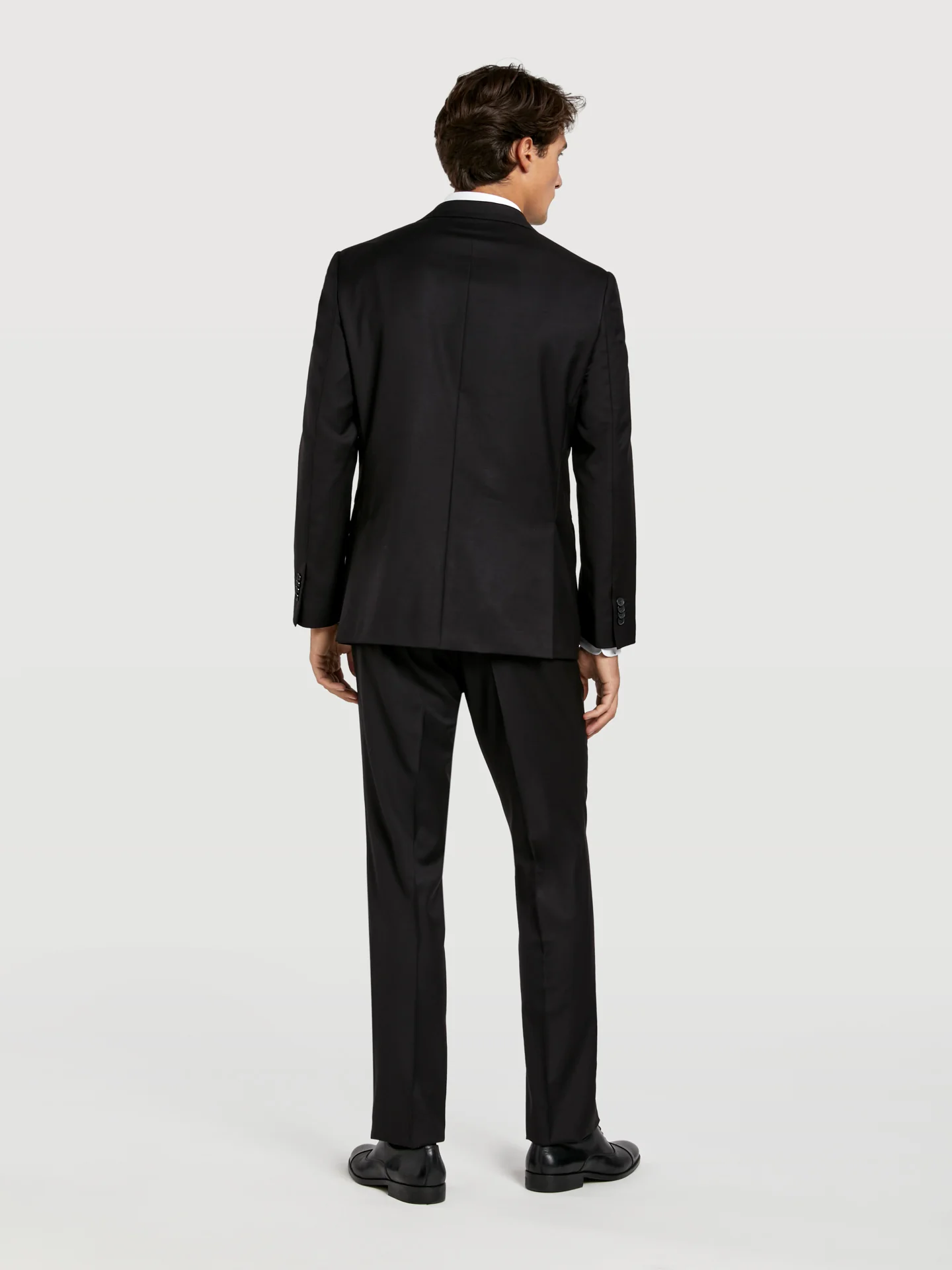 Regular fit 4 seasons plain wool suit - Image 3