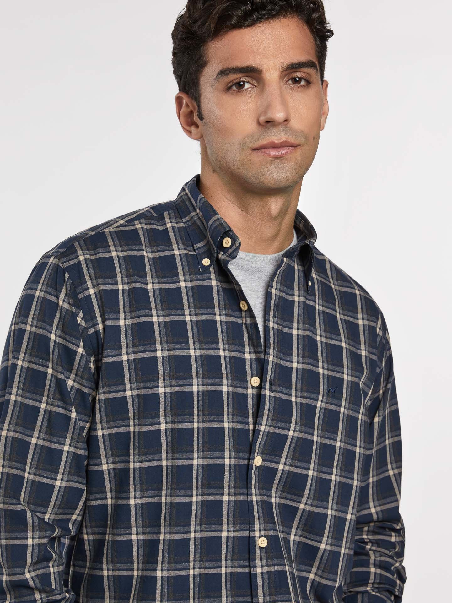 Regular fit casual checks shirt - Image 2