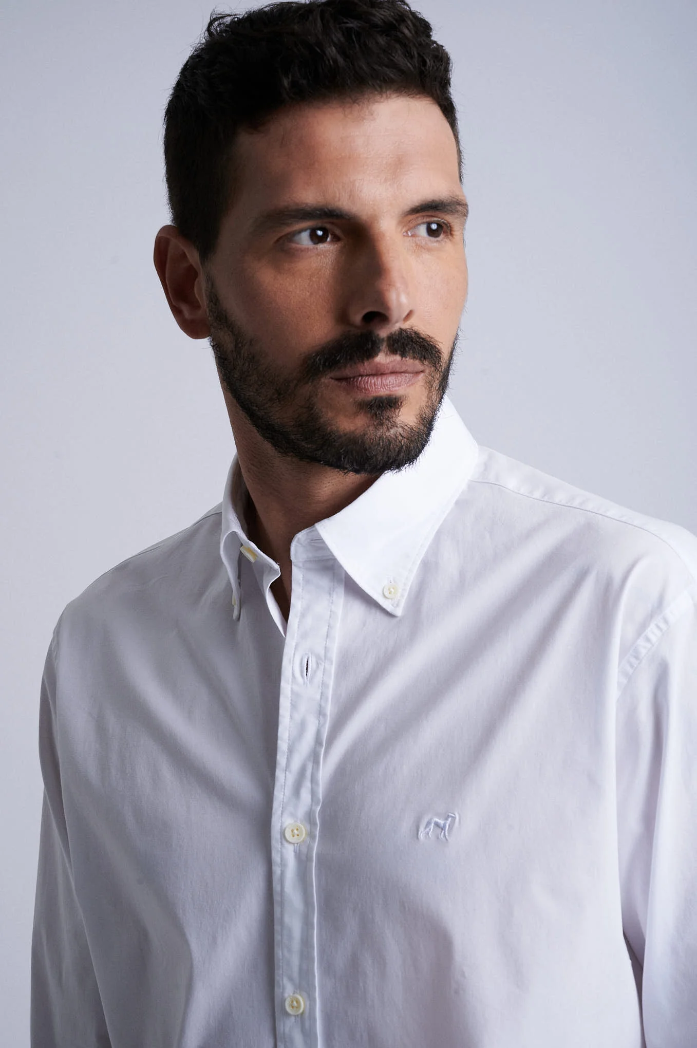 Regular ft cotton elastane comfort poplin shirt in garment dye - Image 37