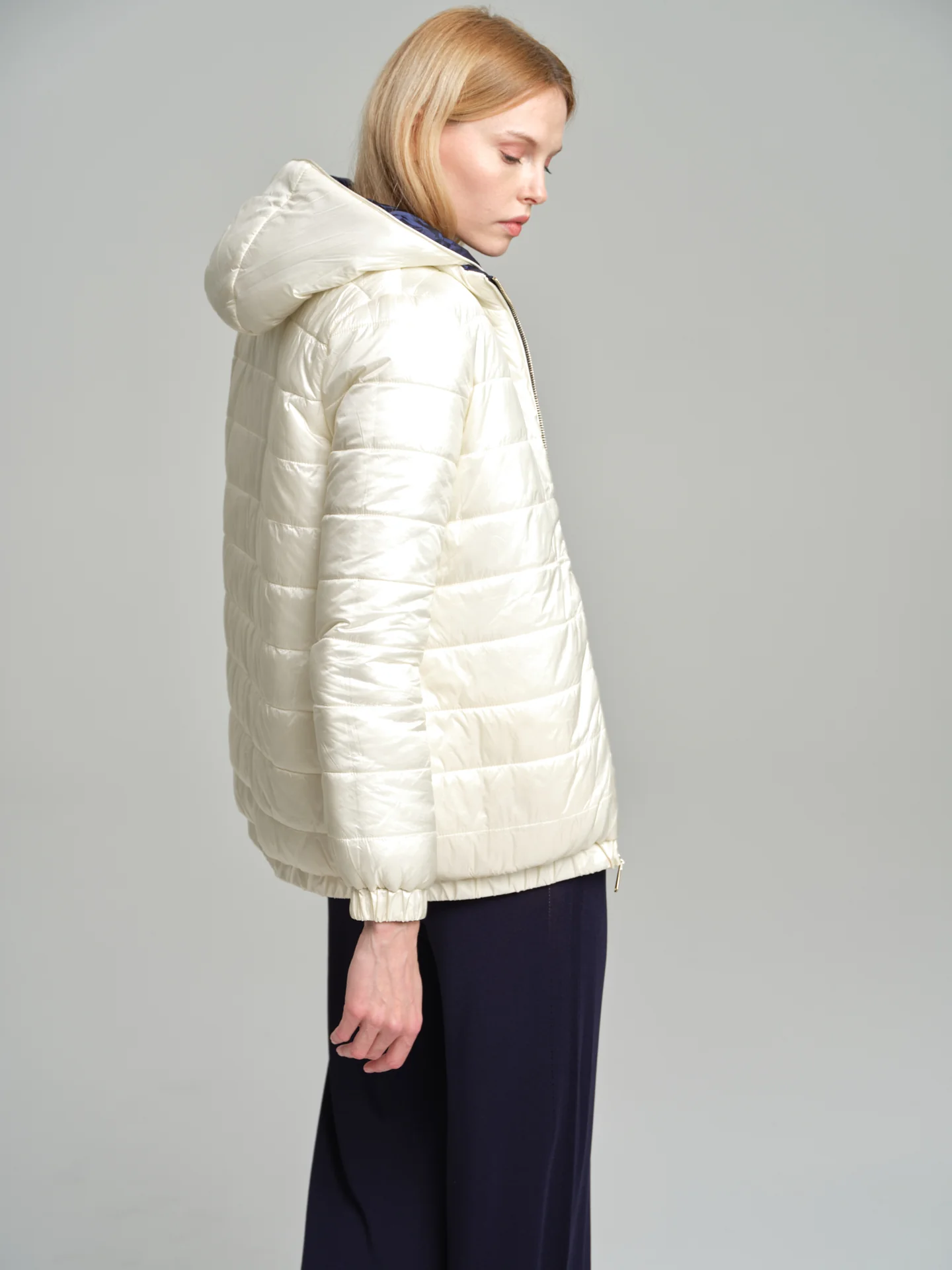 Reversible puffer with recycled bottles filling - Image 17