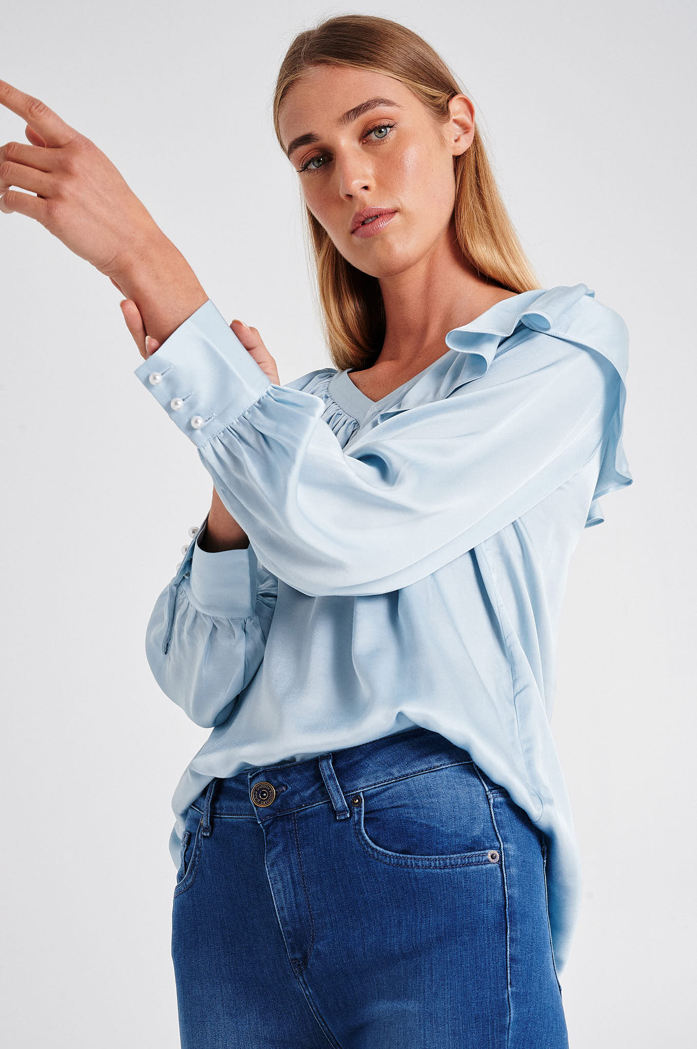 Ruffled blouse - Image 3