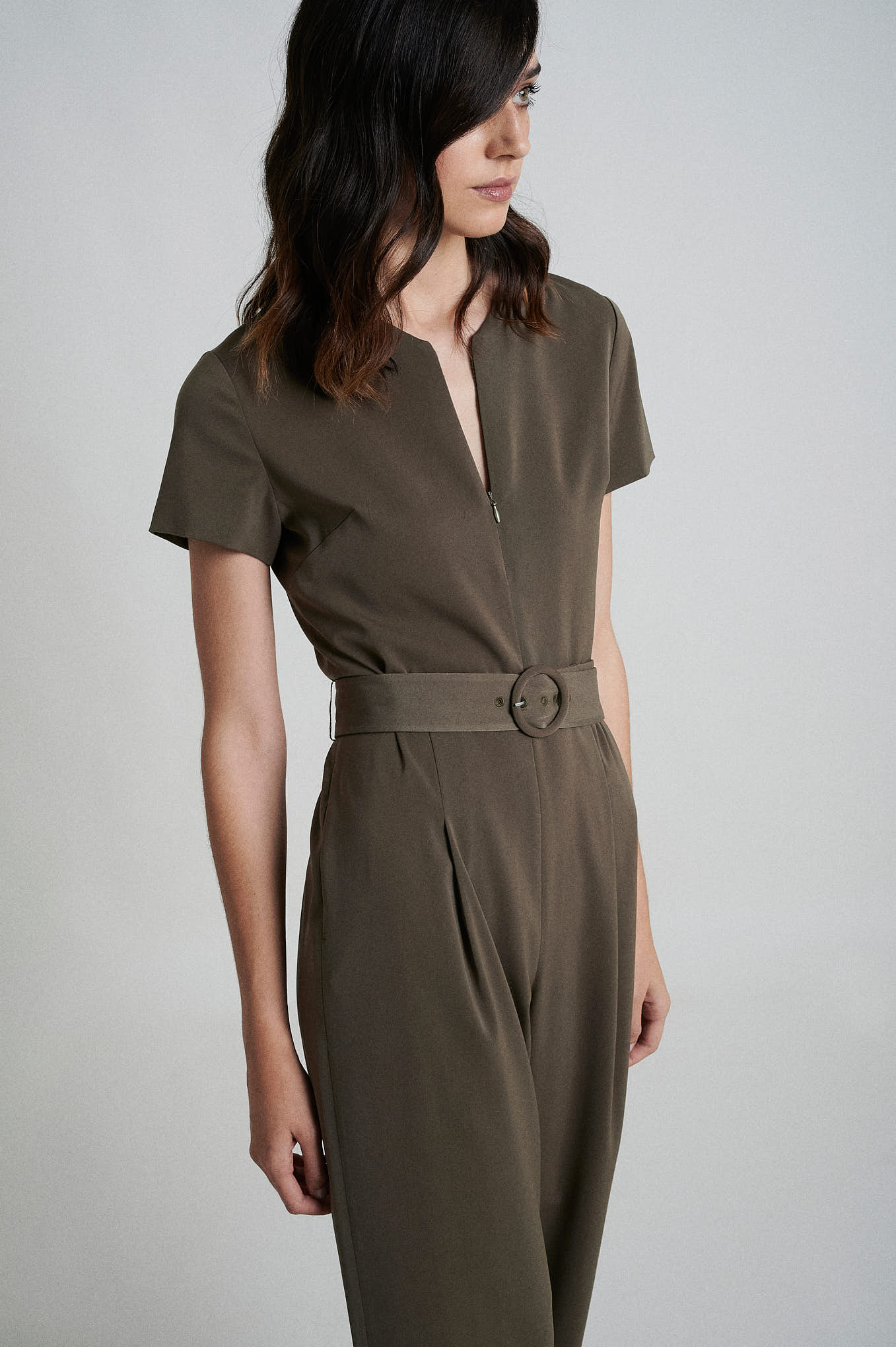 Short sleeve jumpsuit - Image 2