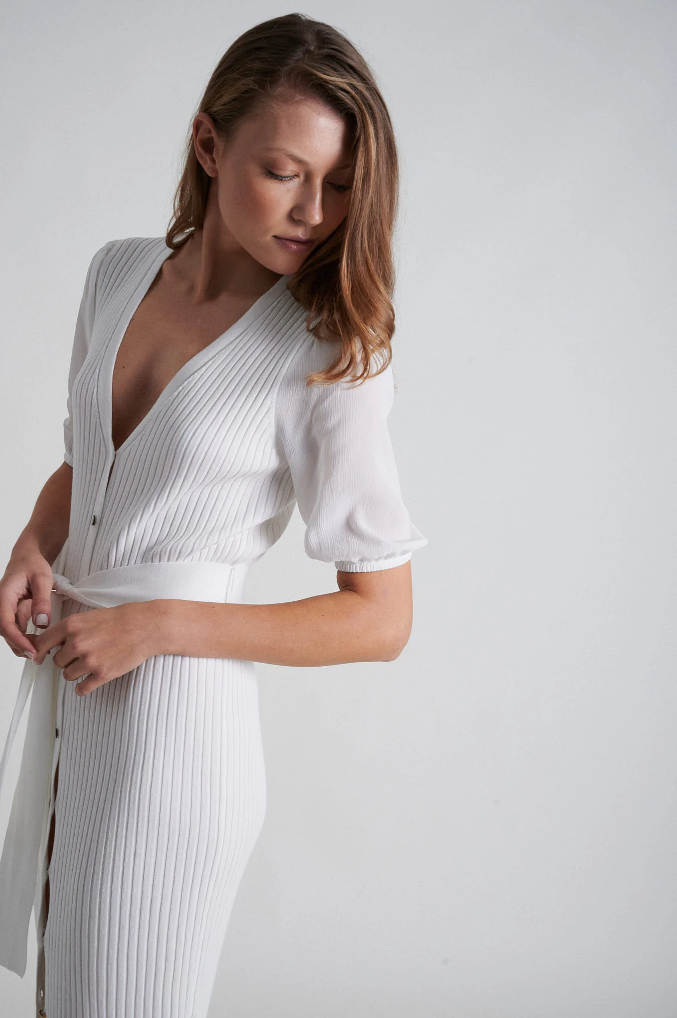 Short sleeve knitted open dress - Image 5