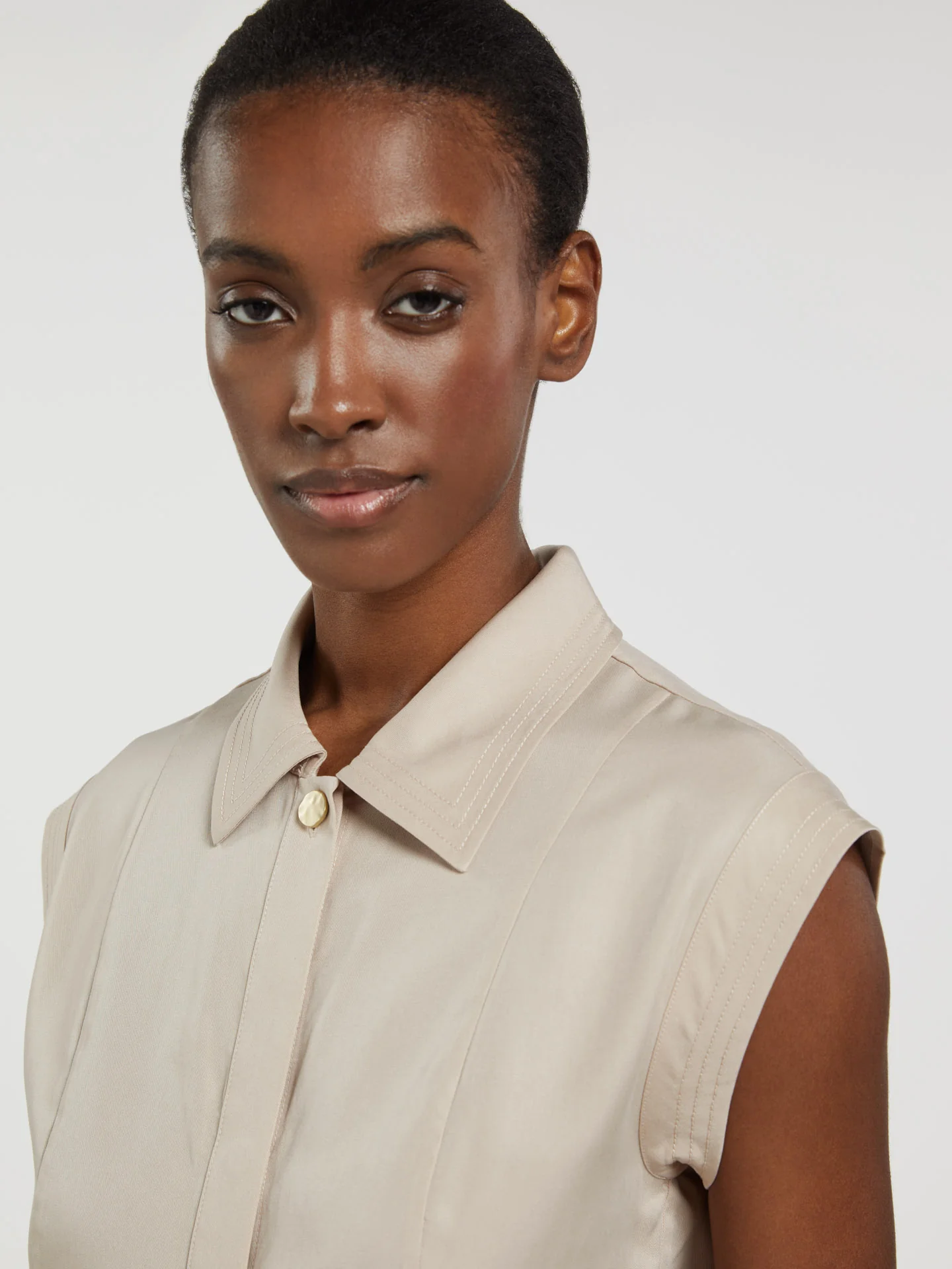 Sleeveless Blouse - Image 3