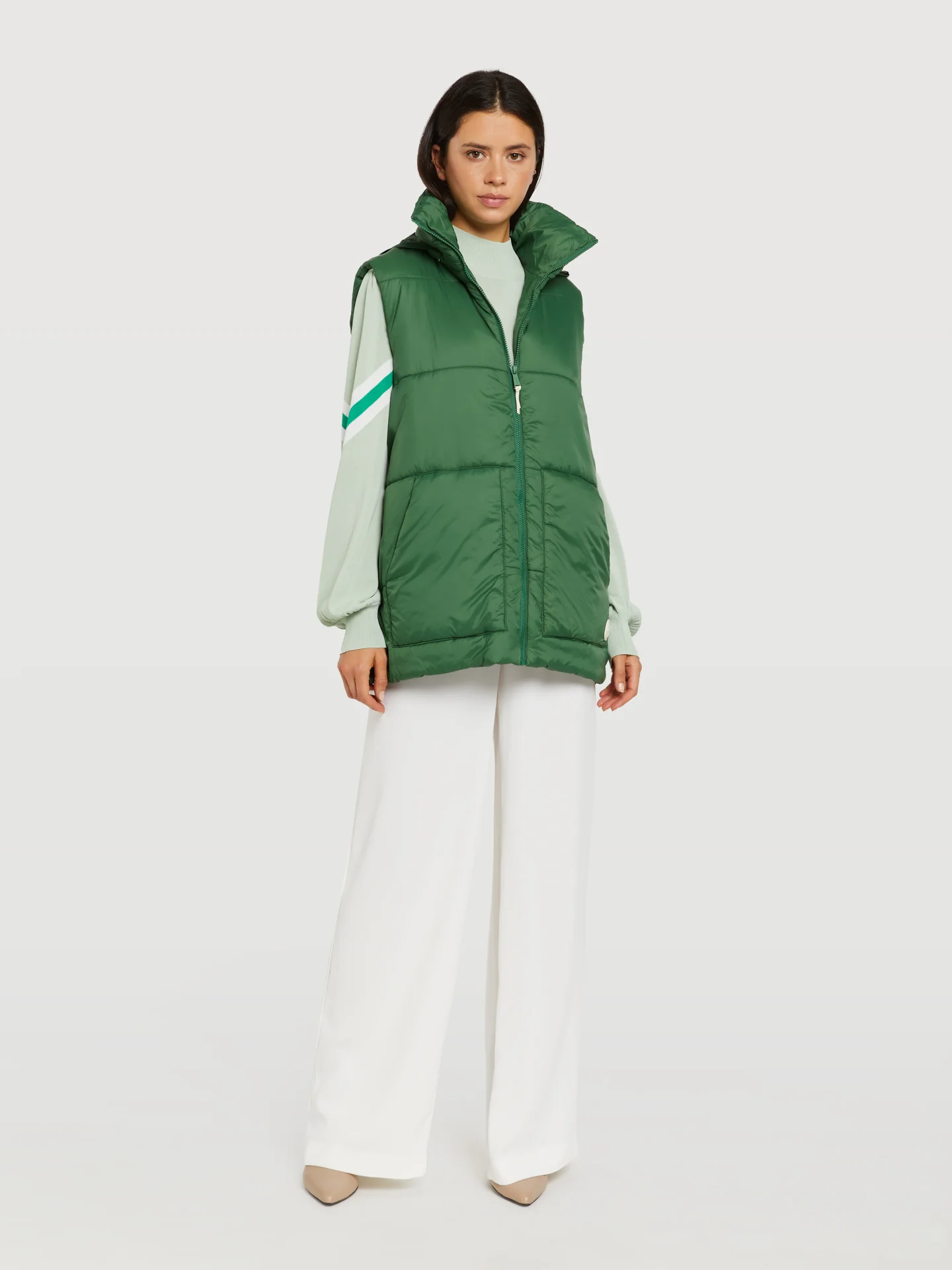 Sleeveless puffer