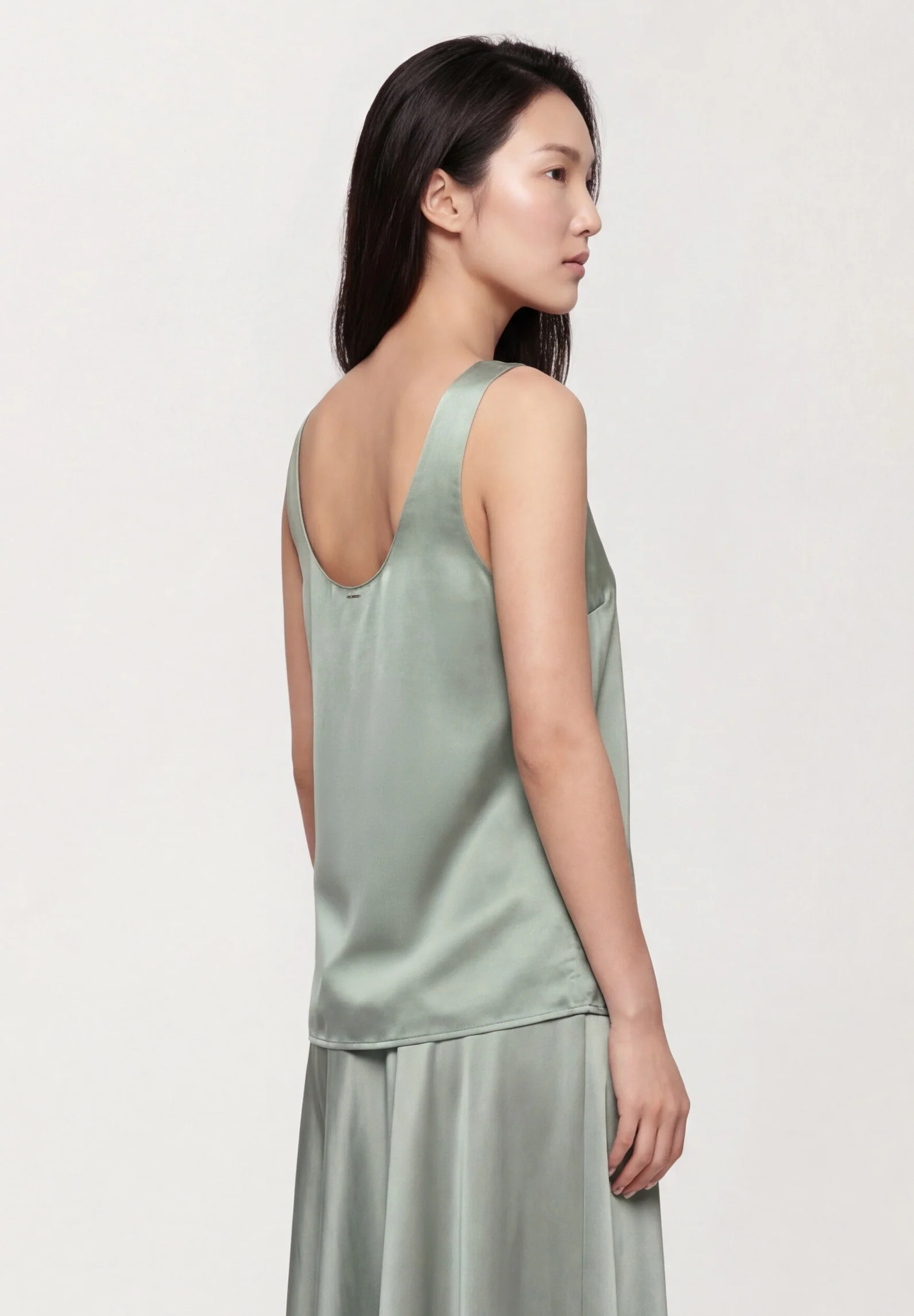 Sleeveless Top With Scoop Neckline In Rayon And Viscose Blend - Image 3