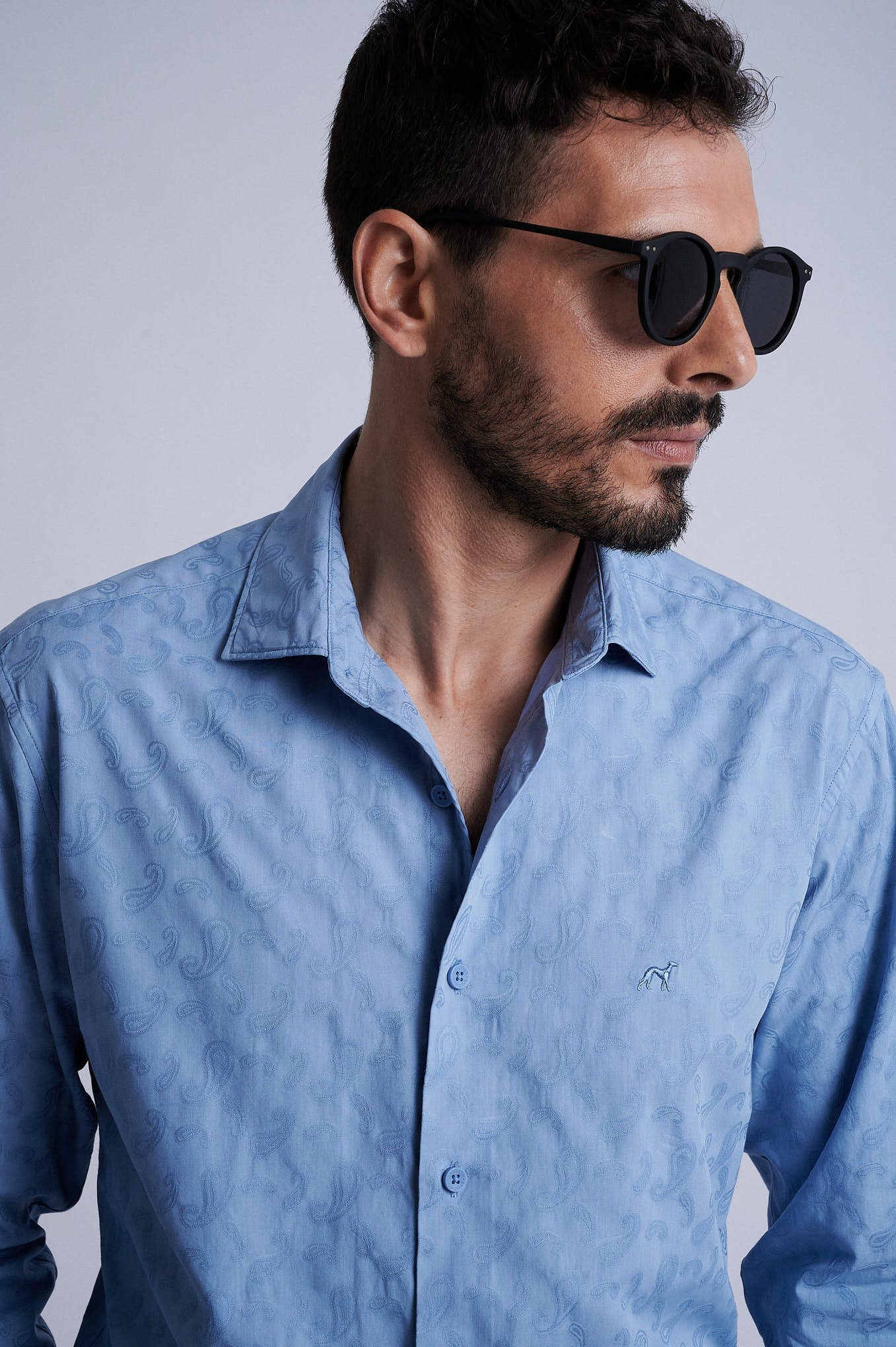 Slim fit 100% cotton jaquard