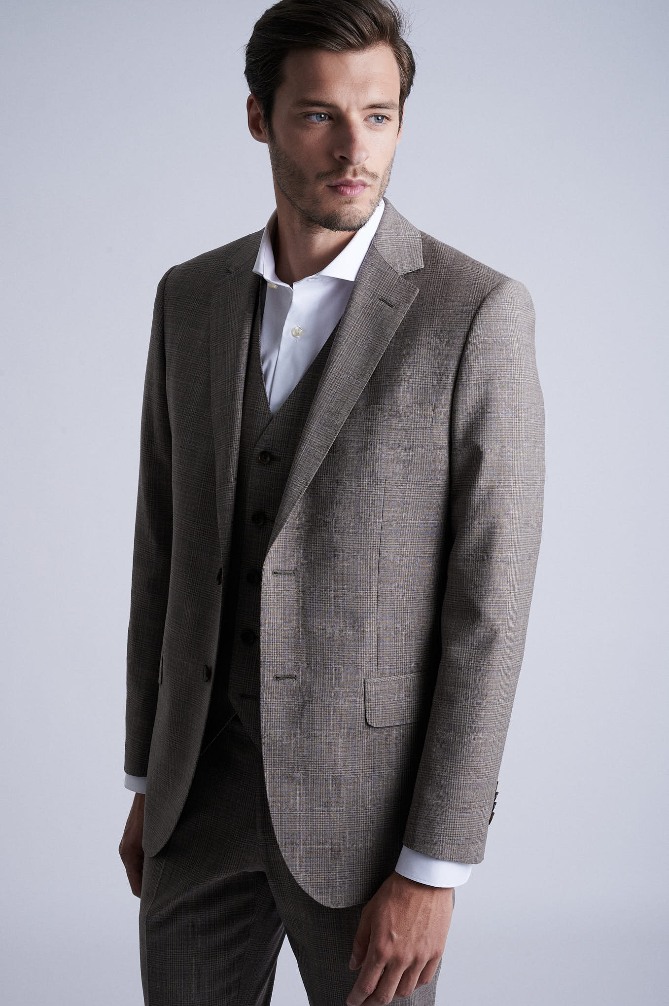 Slim fit 100% refined wool 3 pieces suit half canvas construction - Image 8