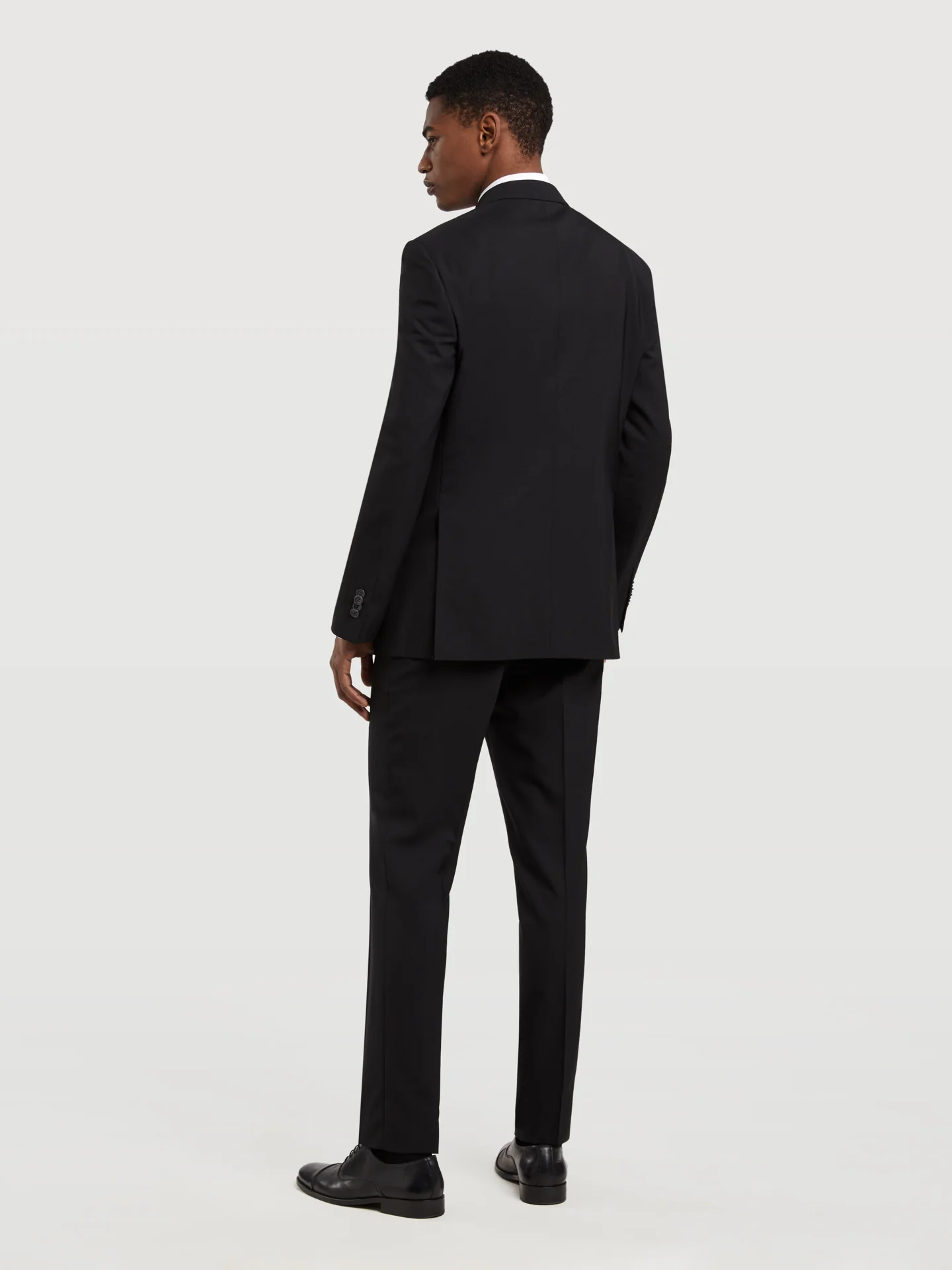Slim Fit 4 Seasons Plain Wool Suit - Image 2