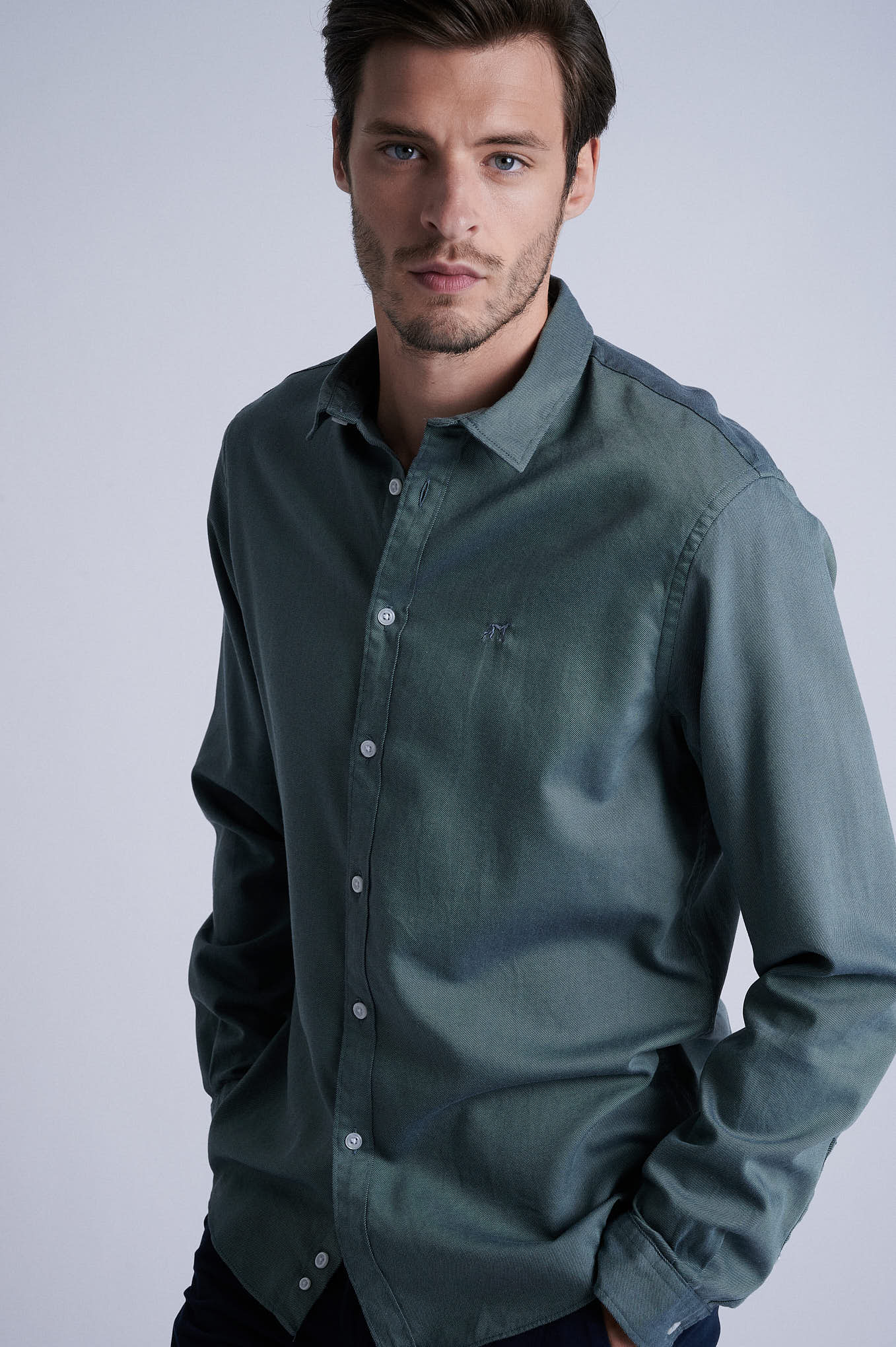Slim fit blended cotton and modal eco-friendly shirt - Image 7