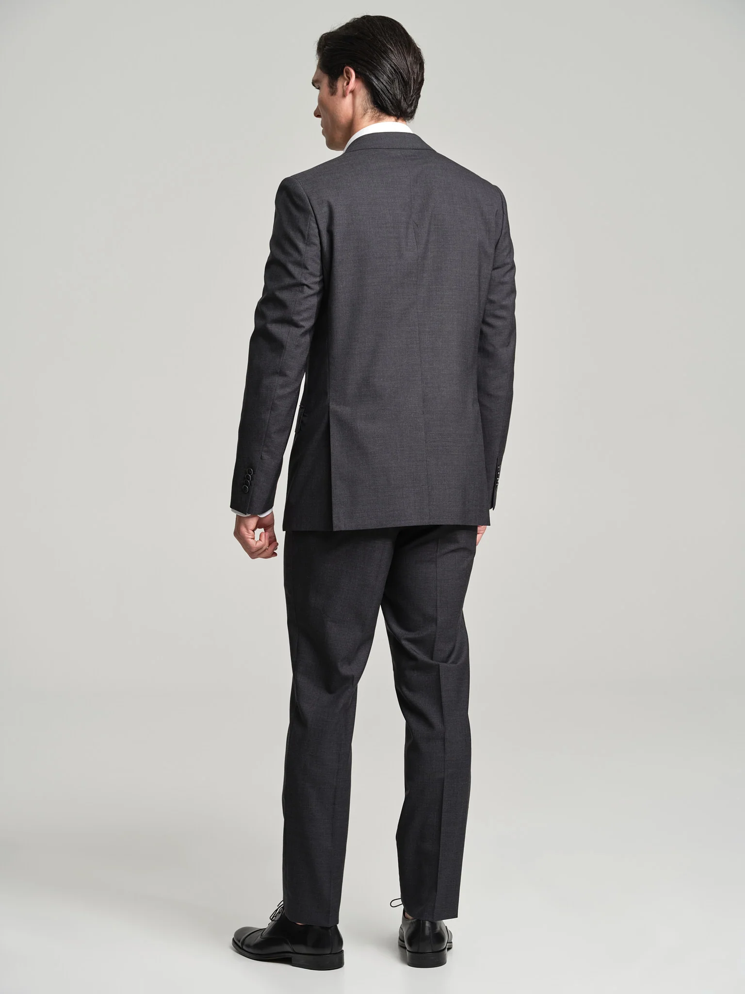 Slim fit Business 4 seasons wool suit - Image 4